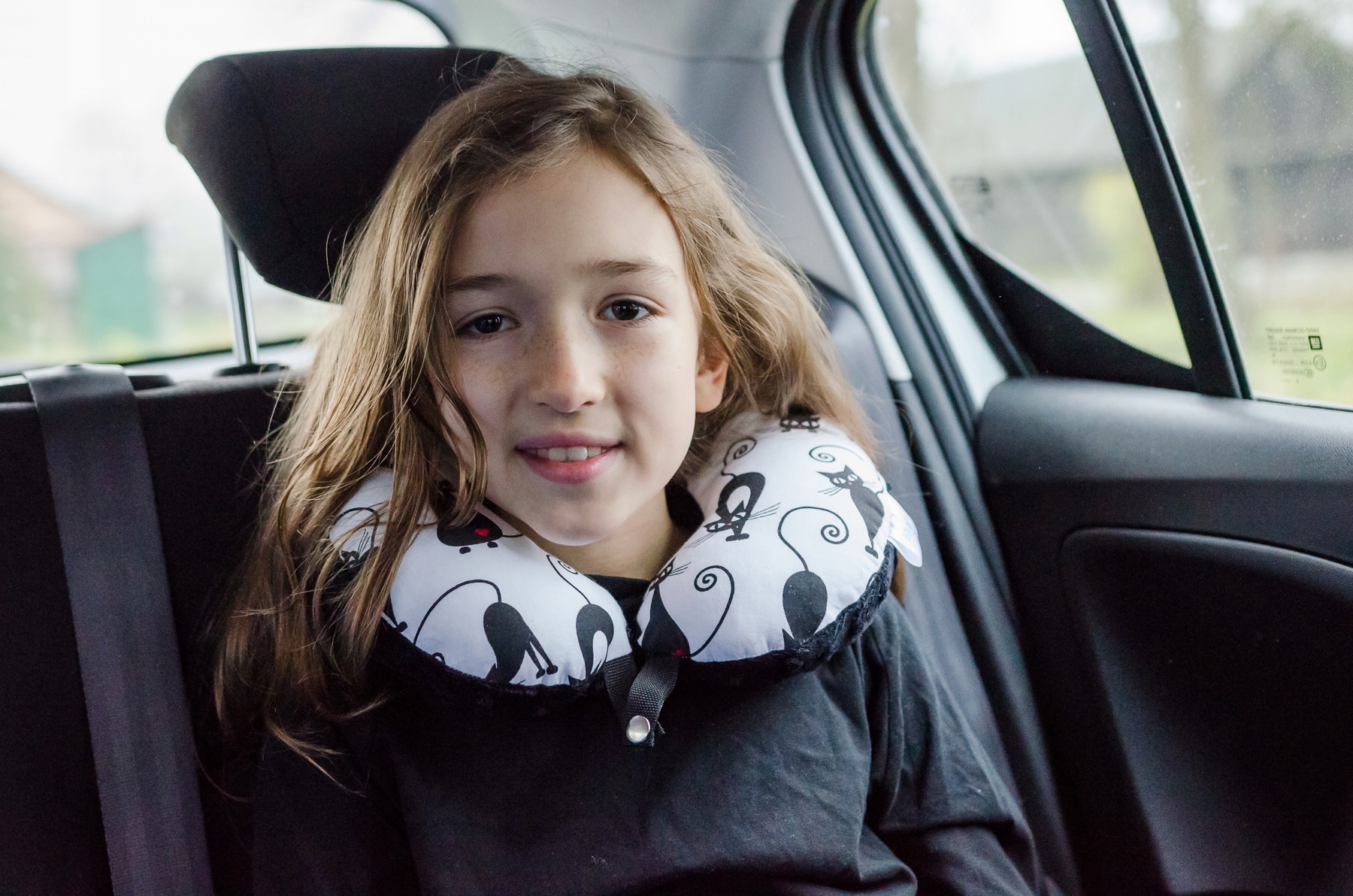 Poduszka podróżna rogal z zapięciem S/M Kod producenta rogal koty