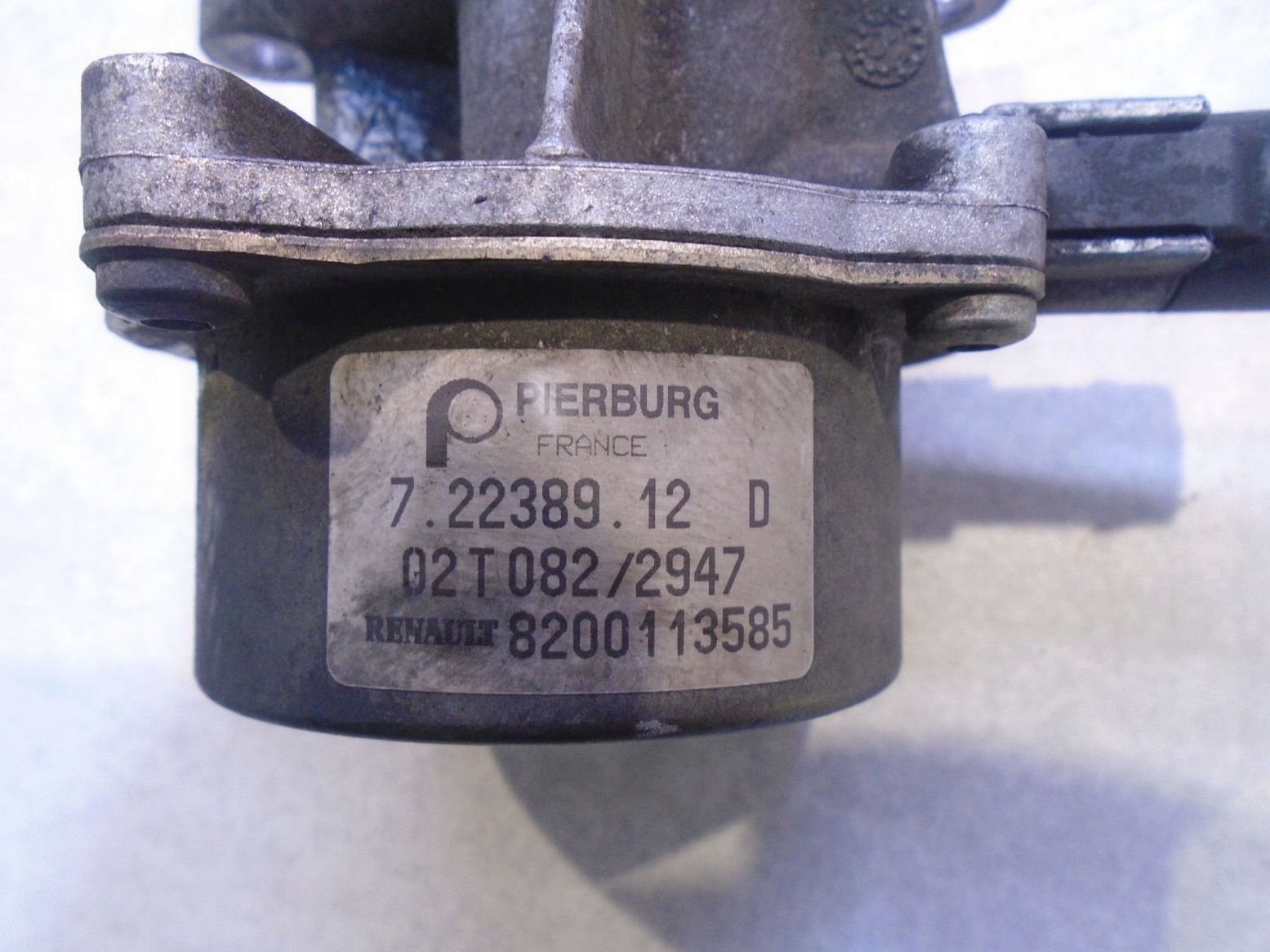 насос вакум renault CLIO II 1.5 8200113585