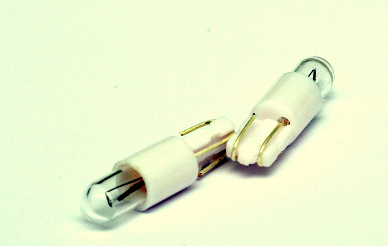 Radmor 5102 TE żarówka 6V 30mA