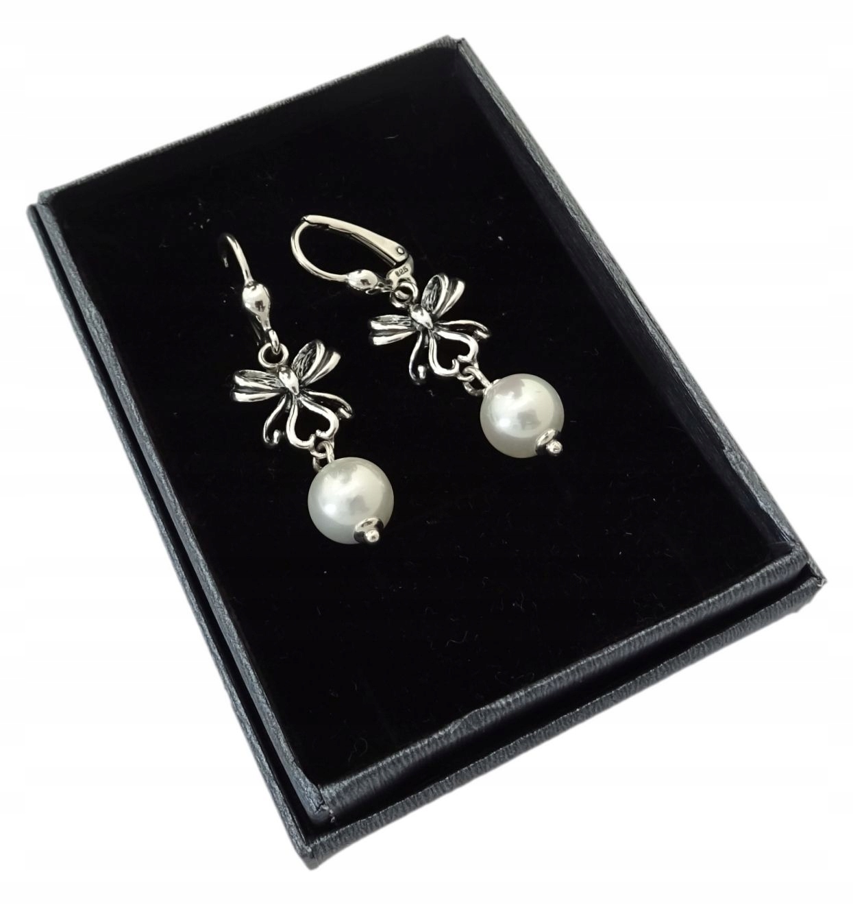 

Kolczyki Srebrne Z Pięknymi Perełkami Pr. 925