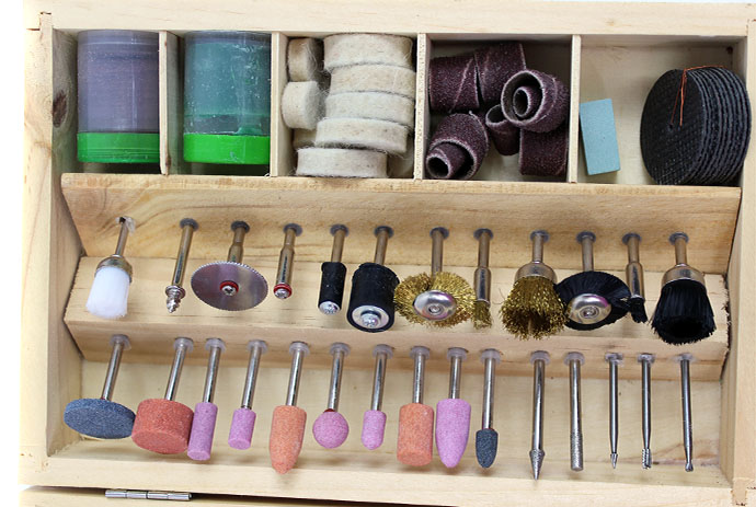 ZESTAW AKCESORIÓW DO MINI SZLIFIERKI MULTI 100EL Marka Falon-Tech