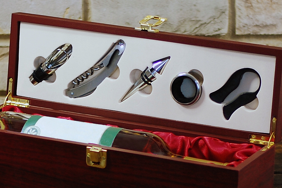 SKRZYNKA NA WINO z akcesoriami ŚLUB GRAWER jubileusz PARAPETÓWKA SK42 Seria modern