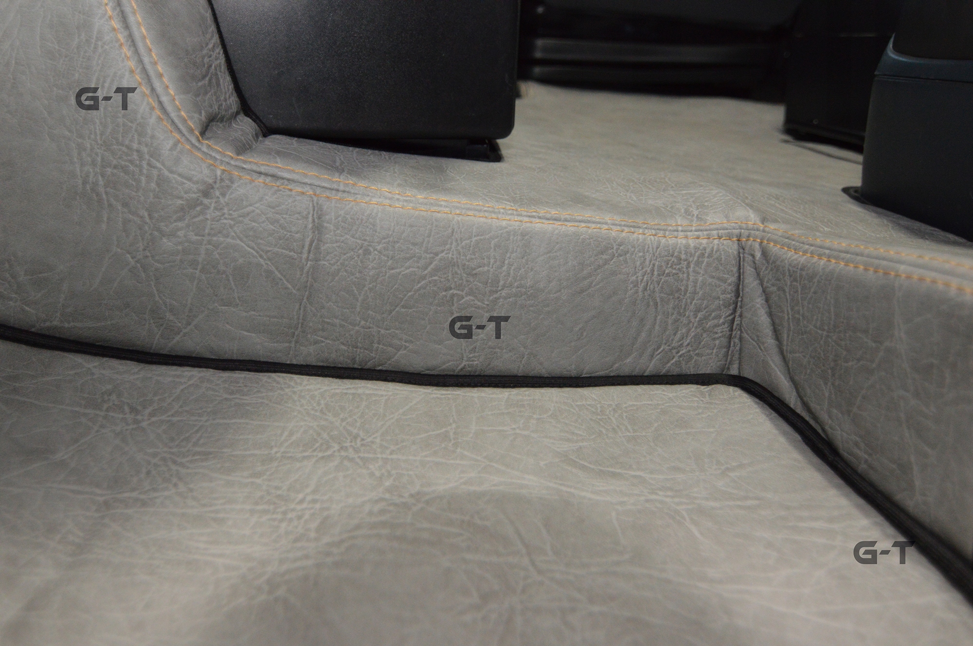 DYWANIKI SKORA MARSZCZONA MAN TGX PO 2007 R 2SZUF