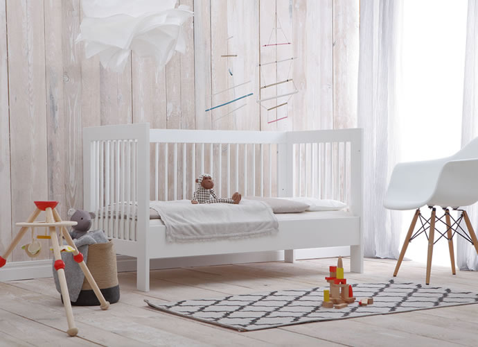 Pinio Basic Łóżeczko niemowlęce 140x70 z szufladą Płeć chłopcy