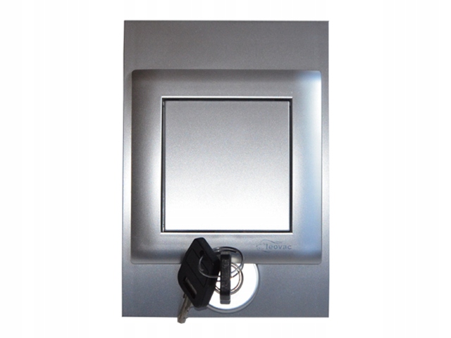 Zásuvka Sylo stříbrná na klíč Centrální Vysavač