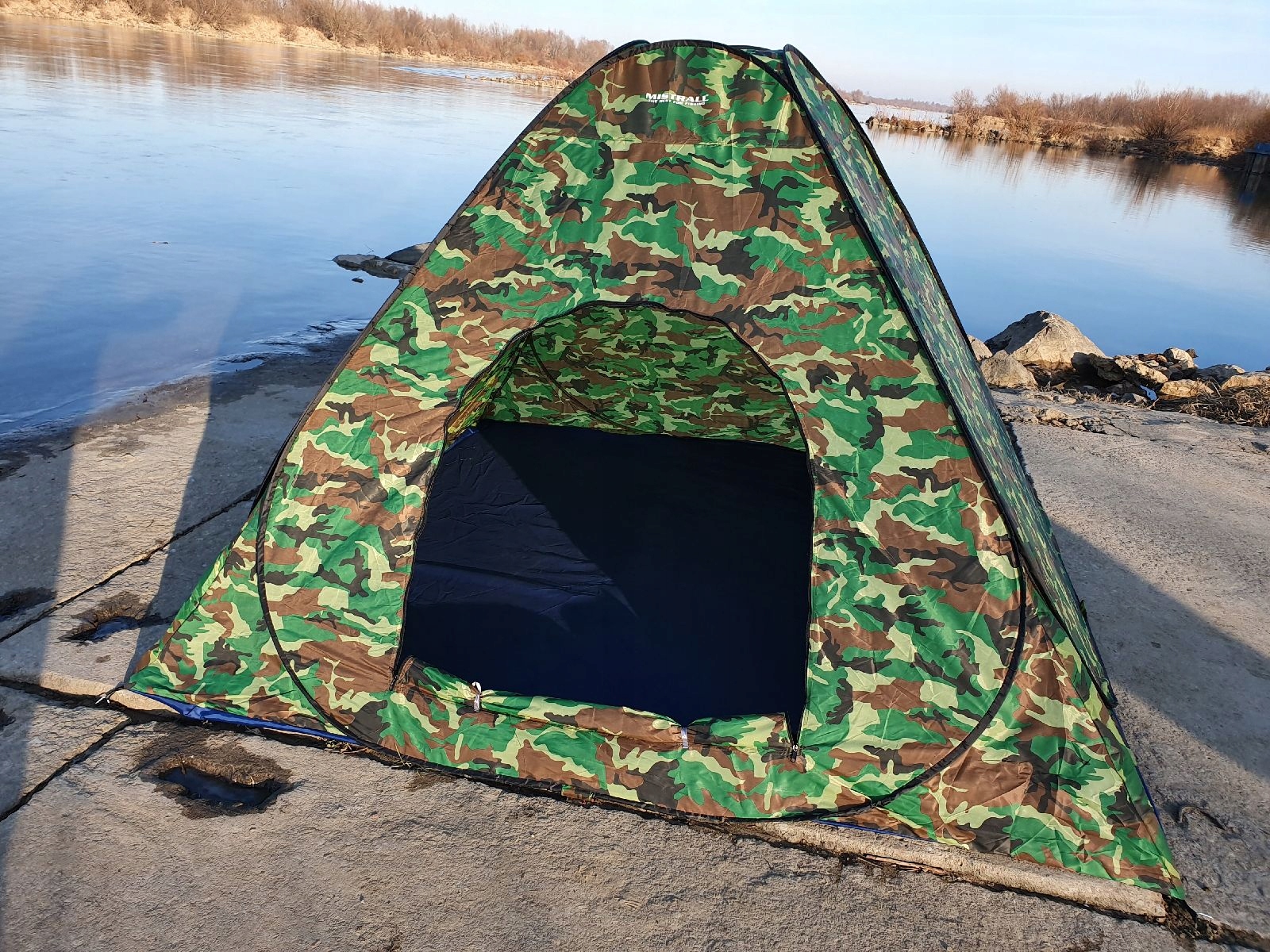 SZYBKI AUTOMATYCZNY NAMIOT WĘDKARSKI MISTRALL MORO Waga 2.79 kg