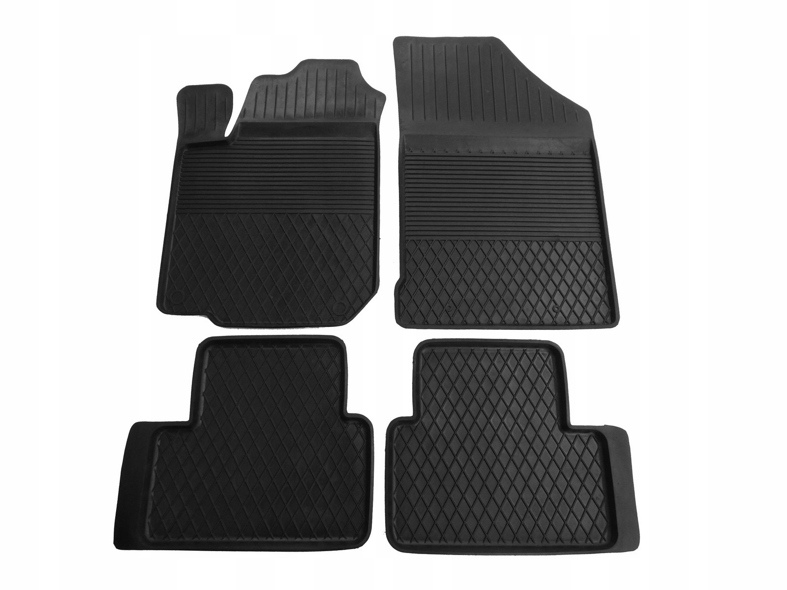 

Suzuki Alto od 2009r. Dywaniki Gumowe Korytka