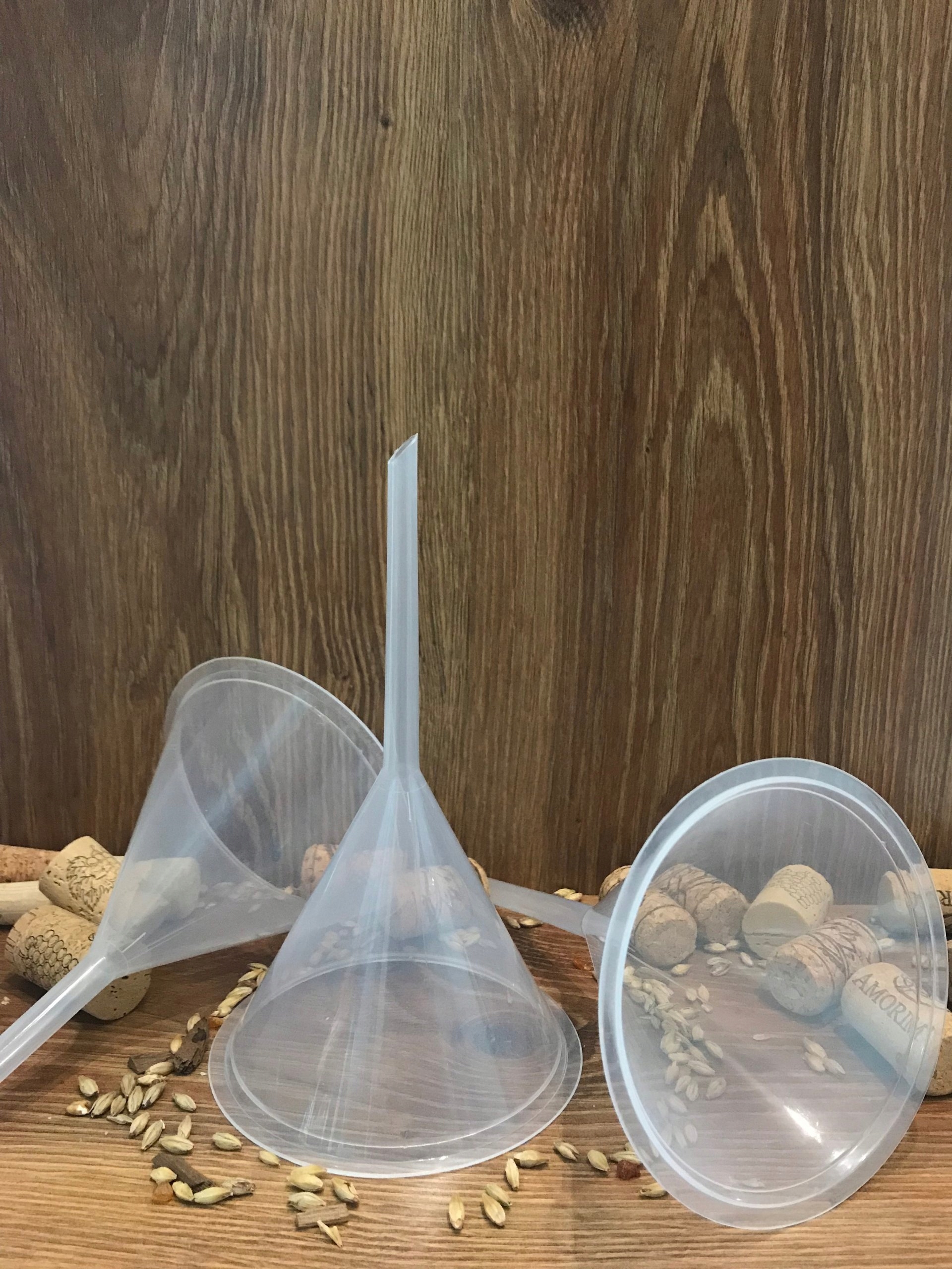 

Lejek Analityczny Labolatoryjny Plastik Pp 100MM