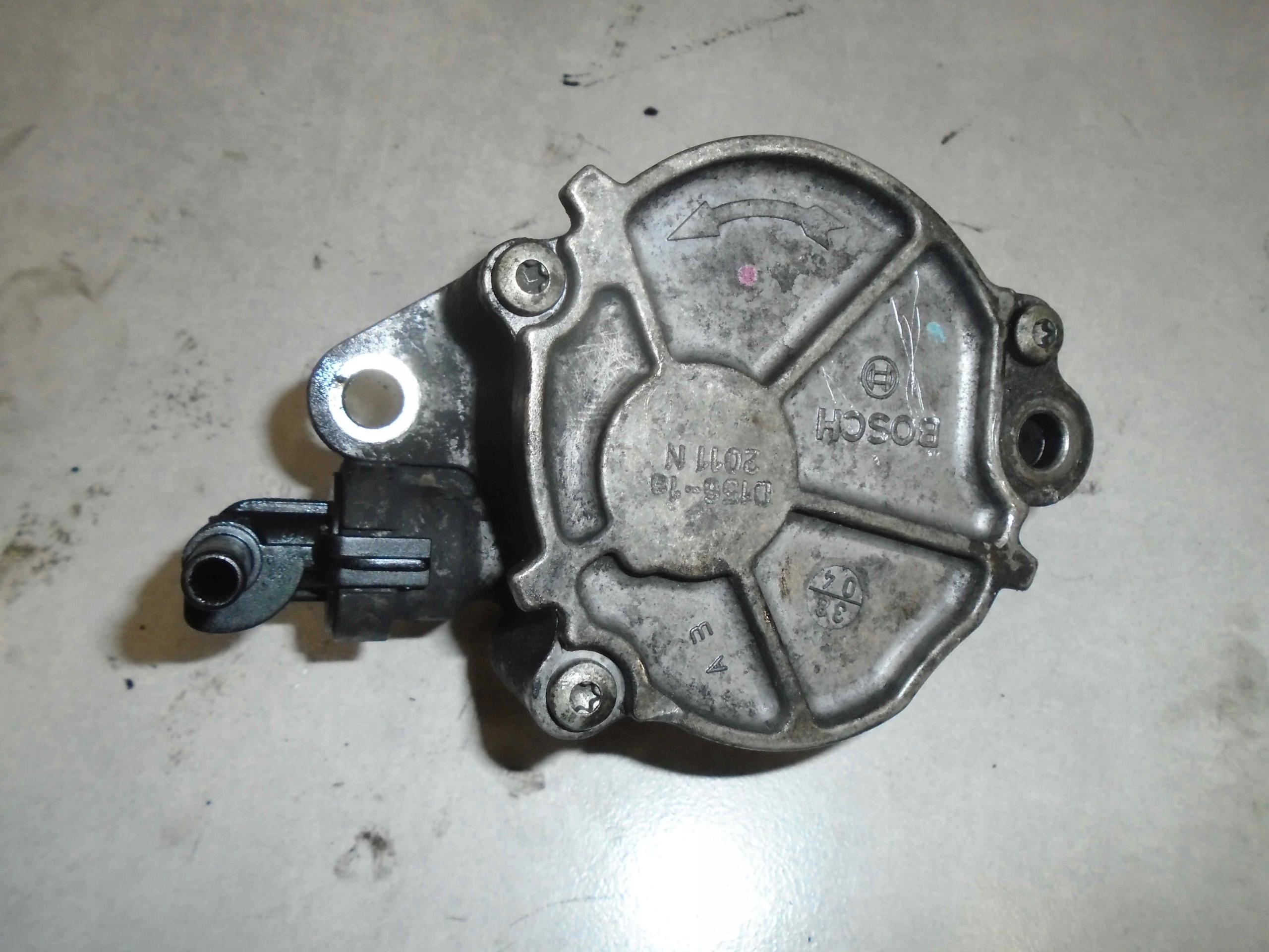 насос вакум peugeot 307 1.6 D156-1A