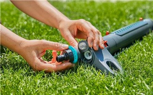 GARDENA 18712 zraszacz AquaZoom M wahadłowy NOWOŚĆ Marka Gardena