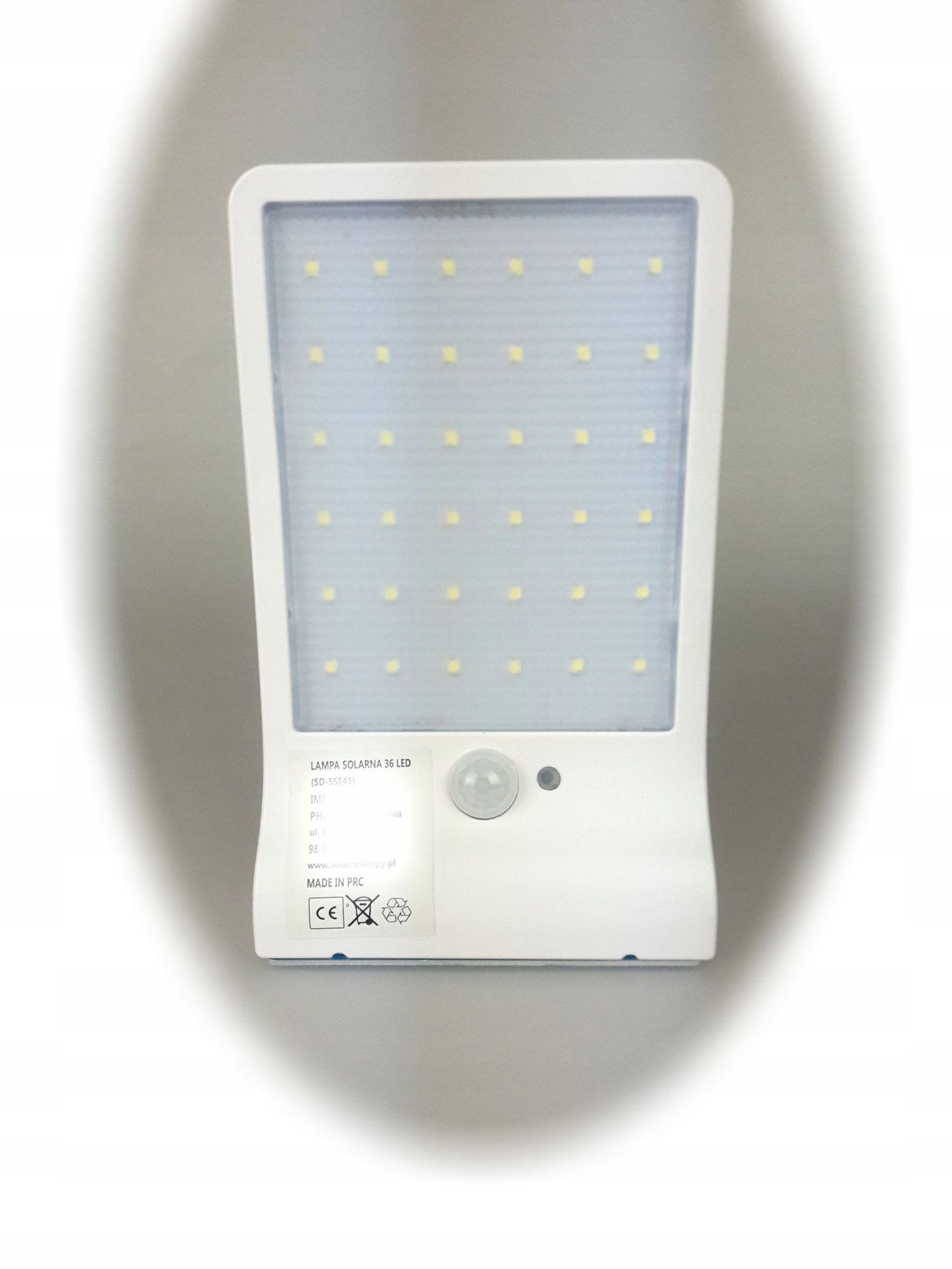 

Lampa solarna 36 Led 2000 mAh, 3 tryby pracy biała