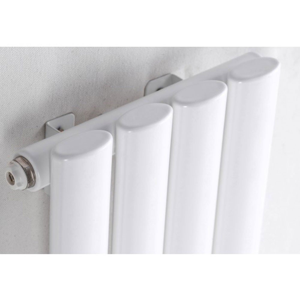 mały grzejnik poziomy Rene 58 x 60 kolory RAL Marka Komex