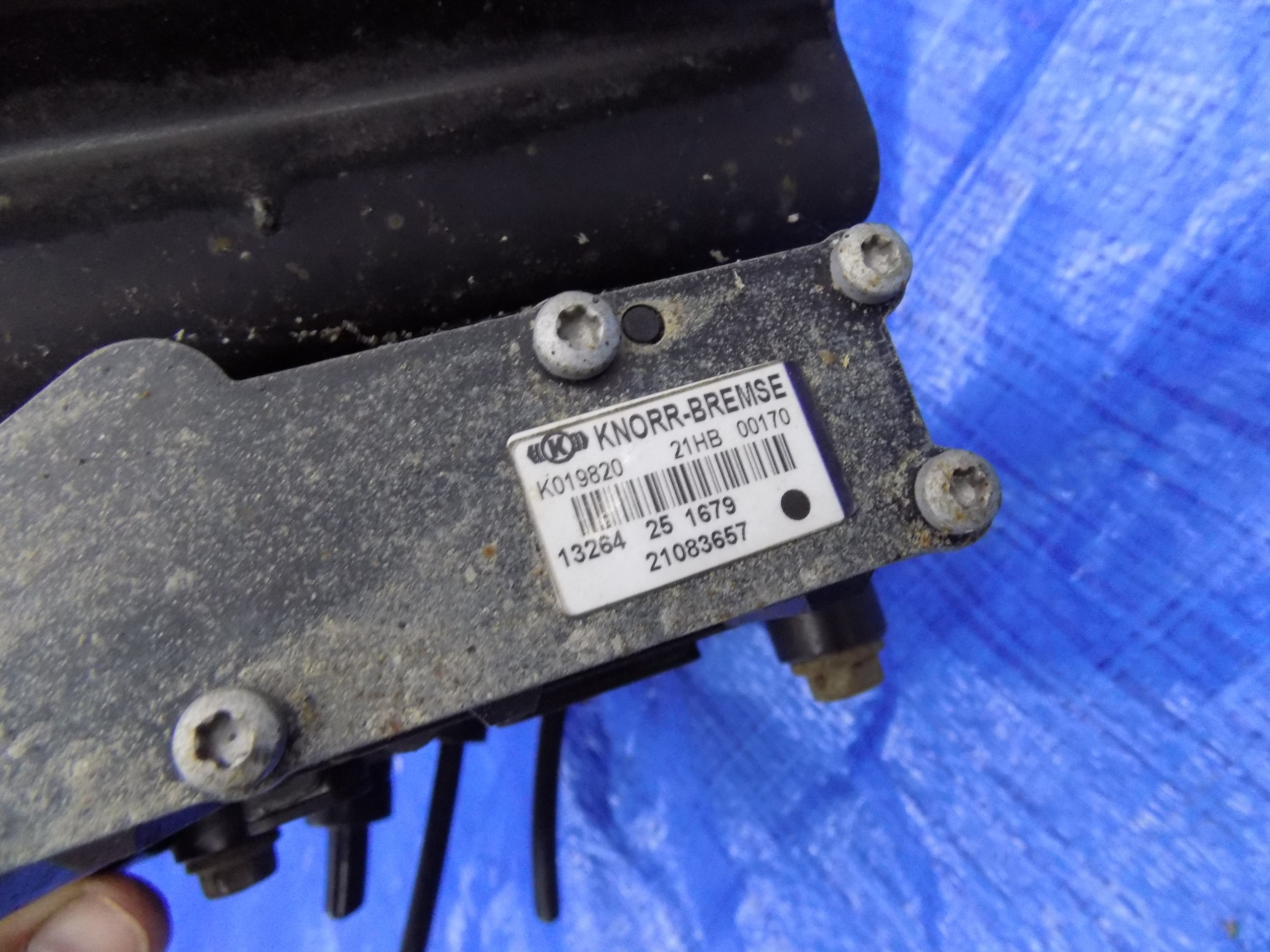 K019820 - КЛАПАН ПОДУШКИ RENAULT PREMIUM DXI 13R