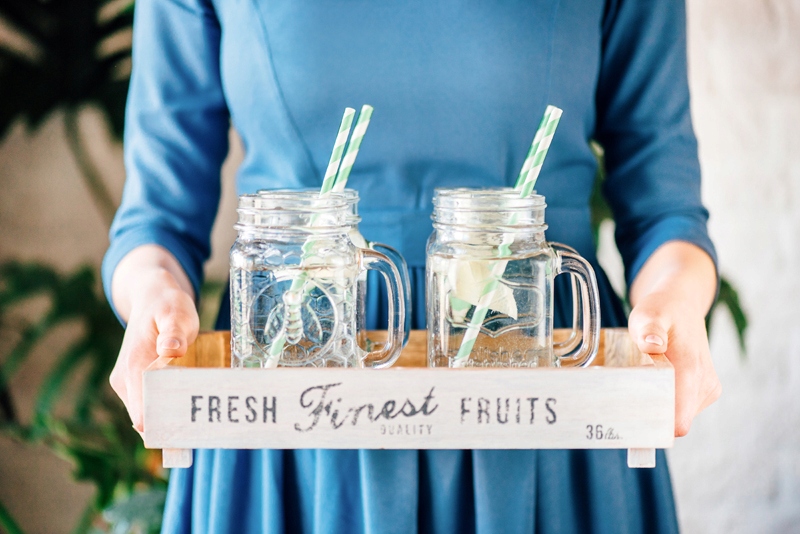 Słomki papierowe MIĘTOWE PASKI na roczek urodziny Marka Party Deco