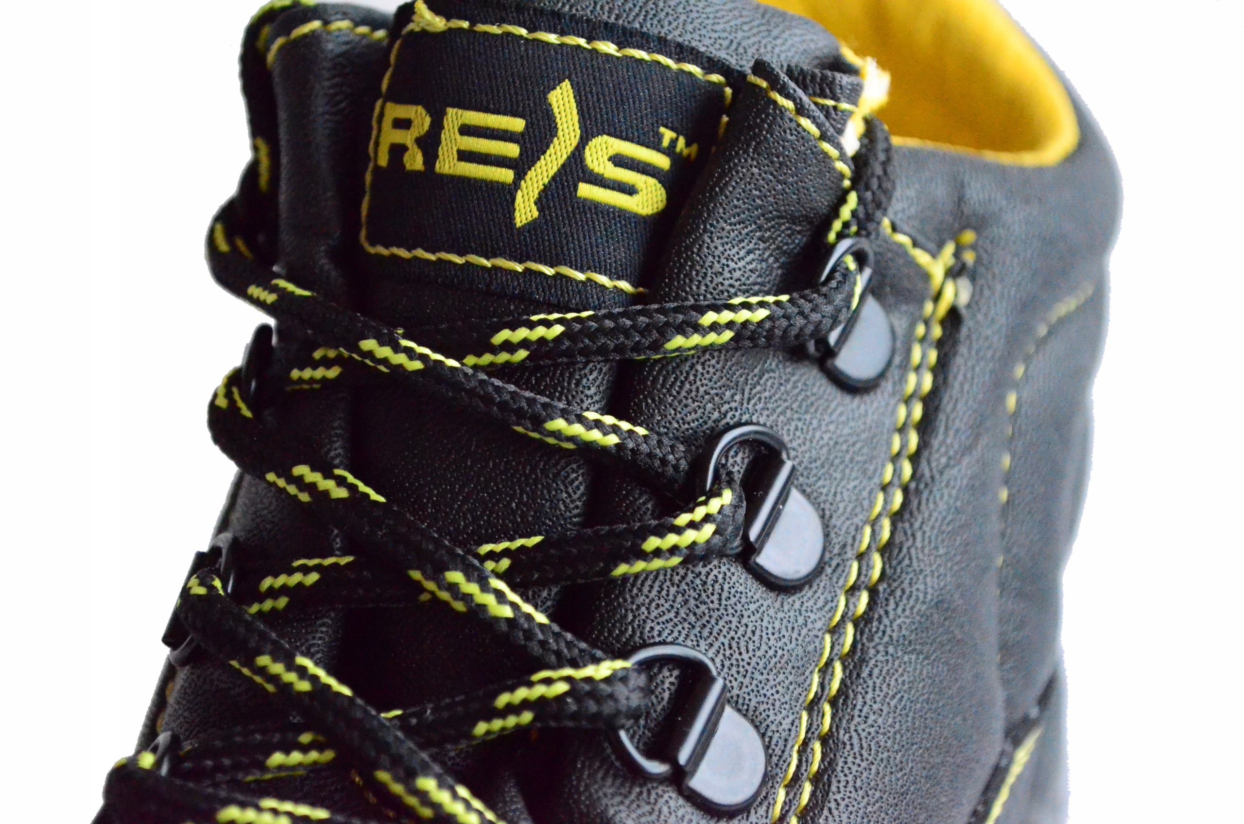 Buty robocze trzewiki skóra stalowy podnosek r 47 Długość wkładki 30.5 cm