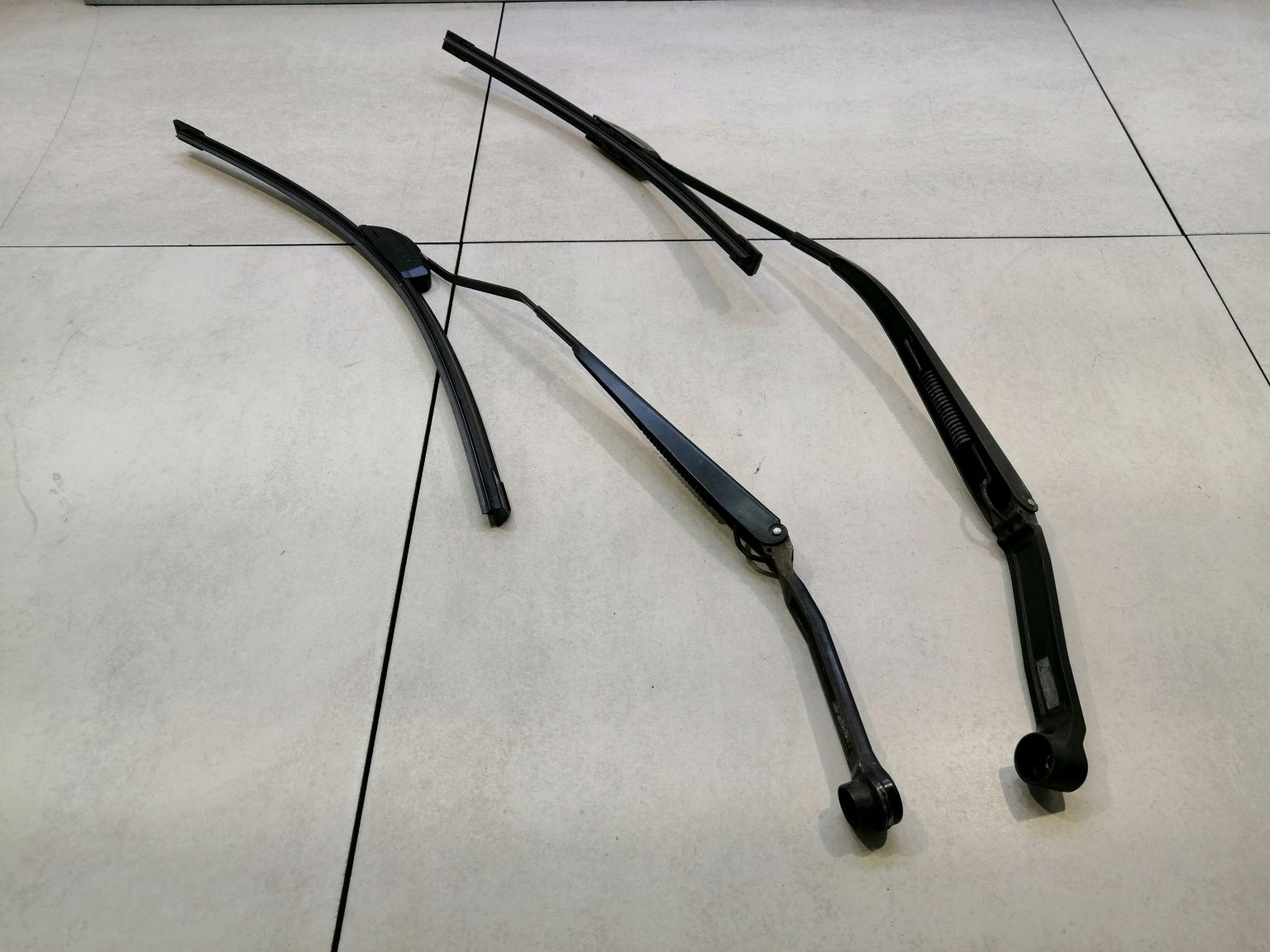 Braccio tergicristallo KOMPLET MAZDA 6 e 2.0B