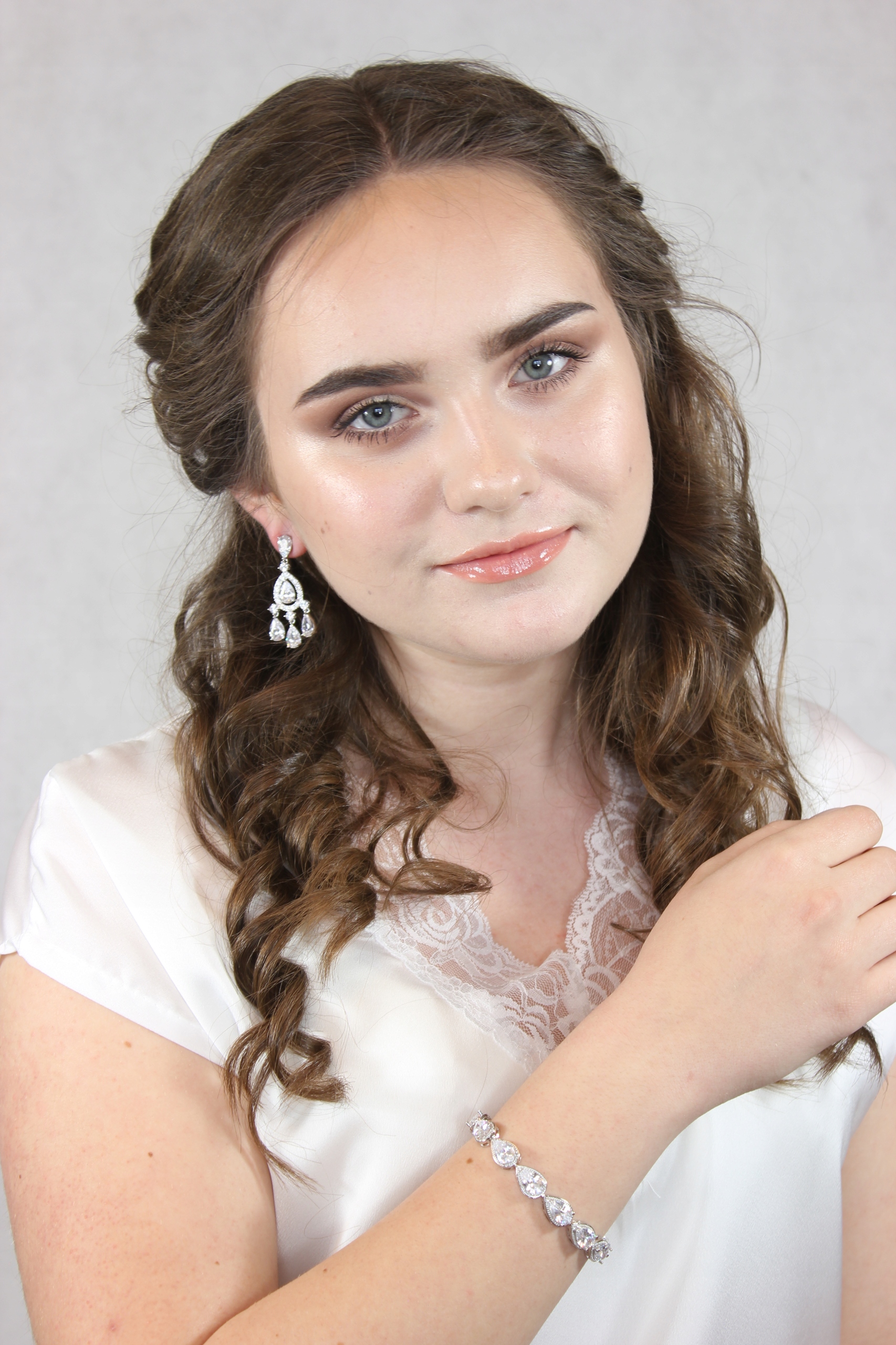 EKSKLUZYWNE KOLCZYKI, DIAMENTOWE CYRKONIE, PIĘKNE Kod producenta KSA0037