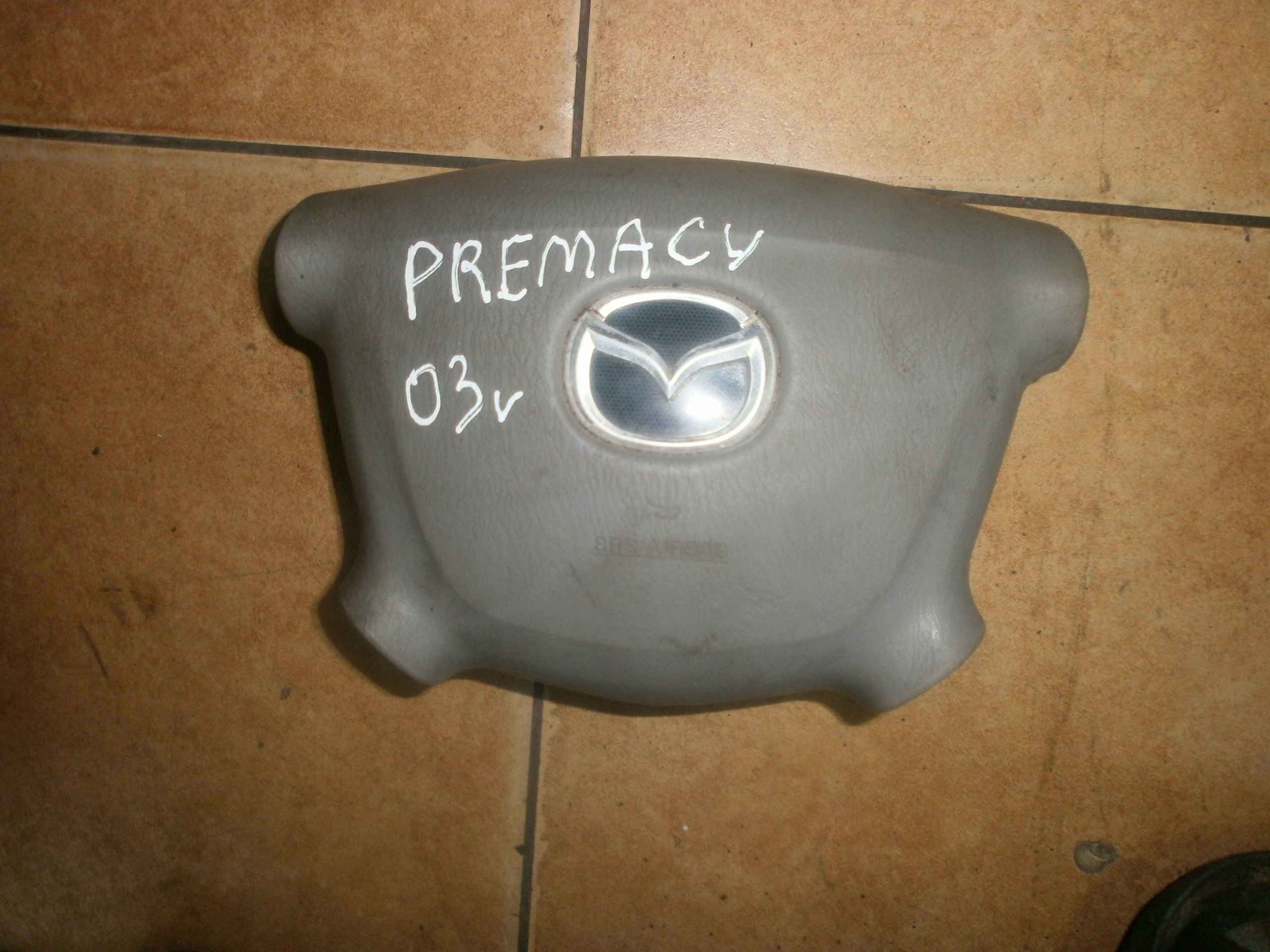 AIRBAG Airbag Deckel MAZDA DEMIO T93141A