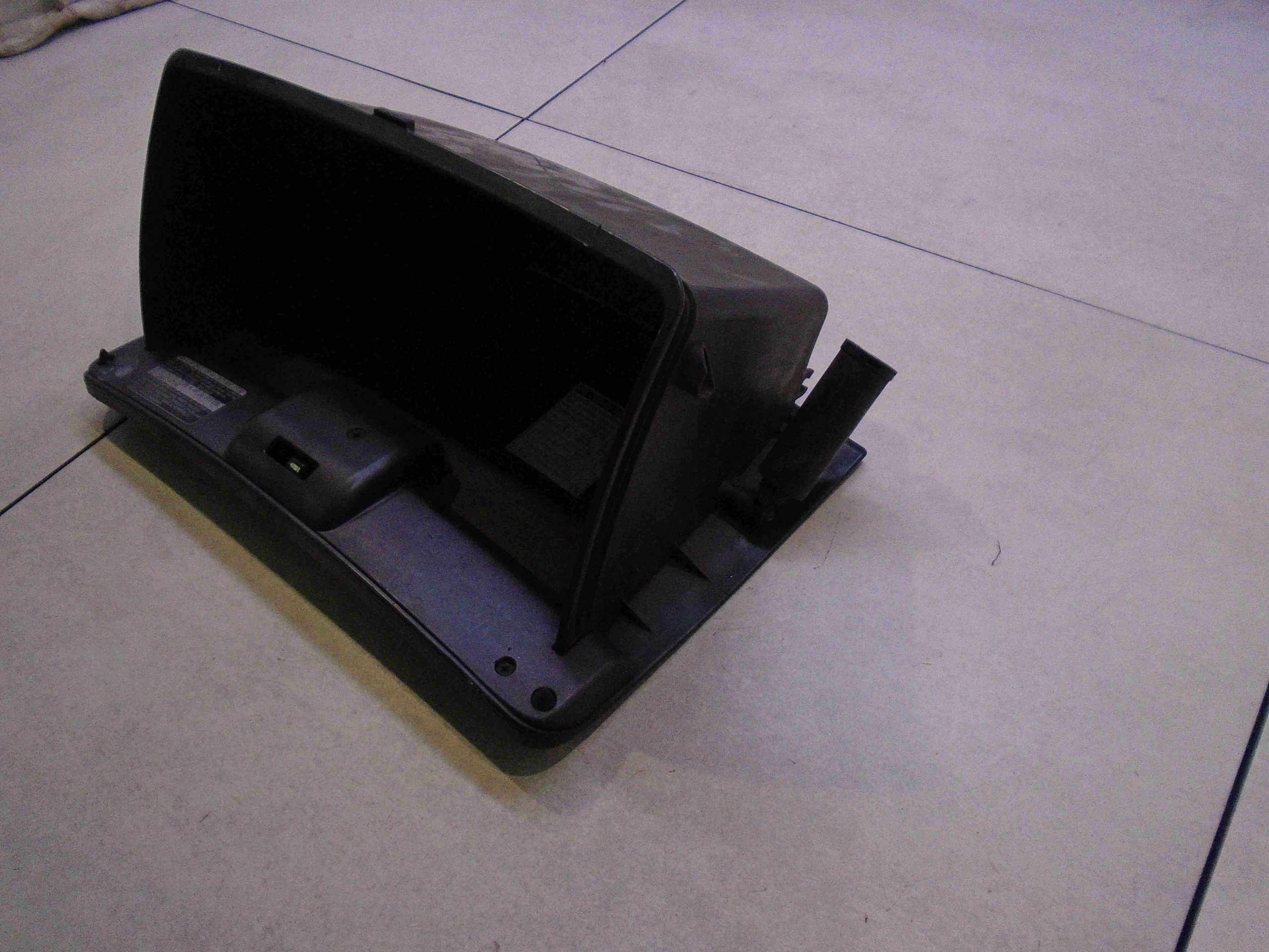 pretinac suvozača suvozača COROLLA TOYOTA E12 5555102070
