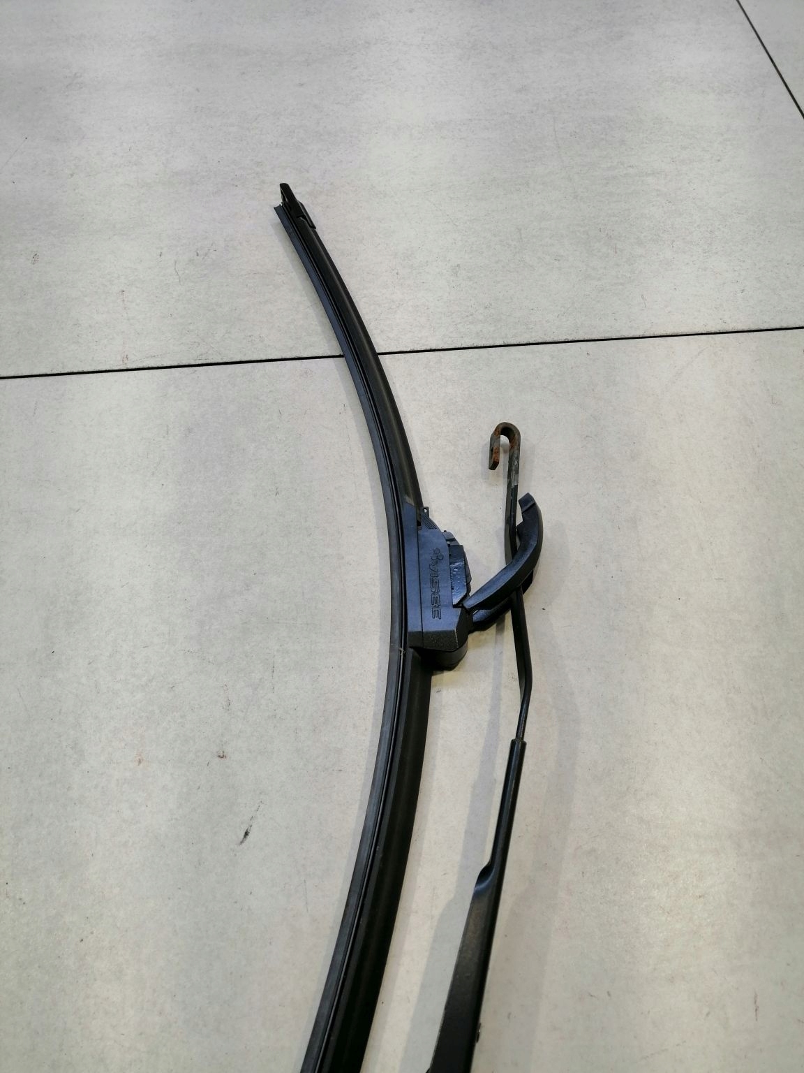 Braccio tergicristallo KOMPLET MAZDA 6 e 2.0B
