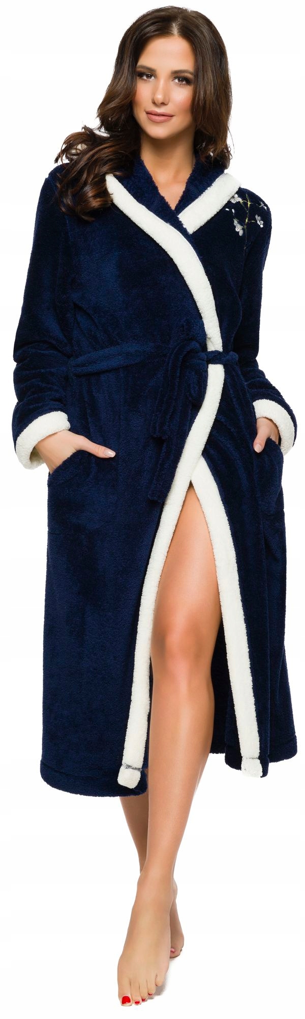 DŁUGI PUCHOWY DAMSKI SZLAFROK Z HAFTEM PODOMKA M Rękaw długi rękaw