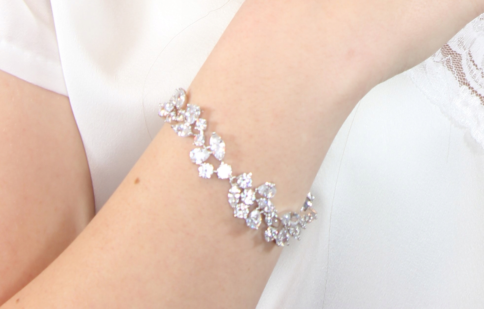 EKSKLUZYWNA BRANSOLETKA, DIAMENTOWE CYRKONIE Kolekcja BSA0003