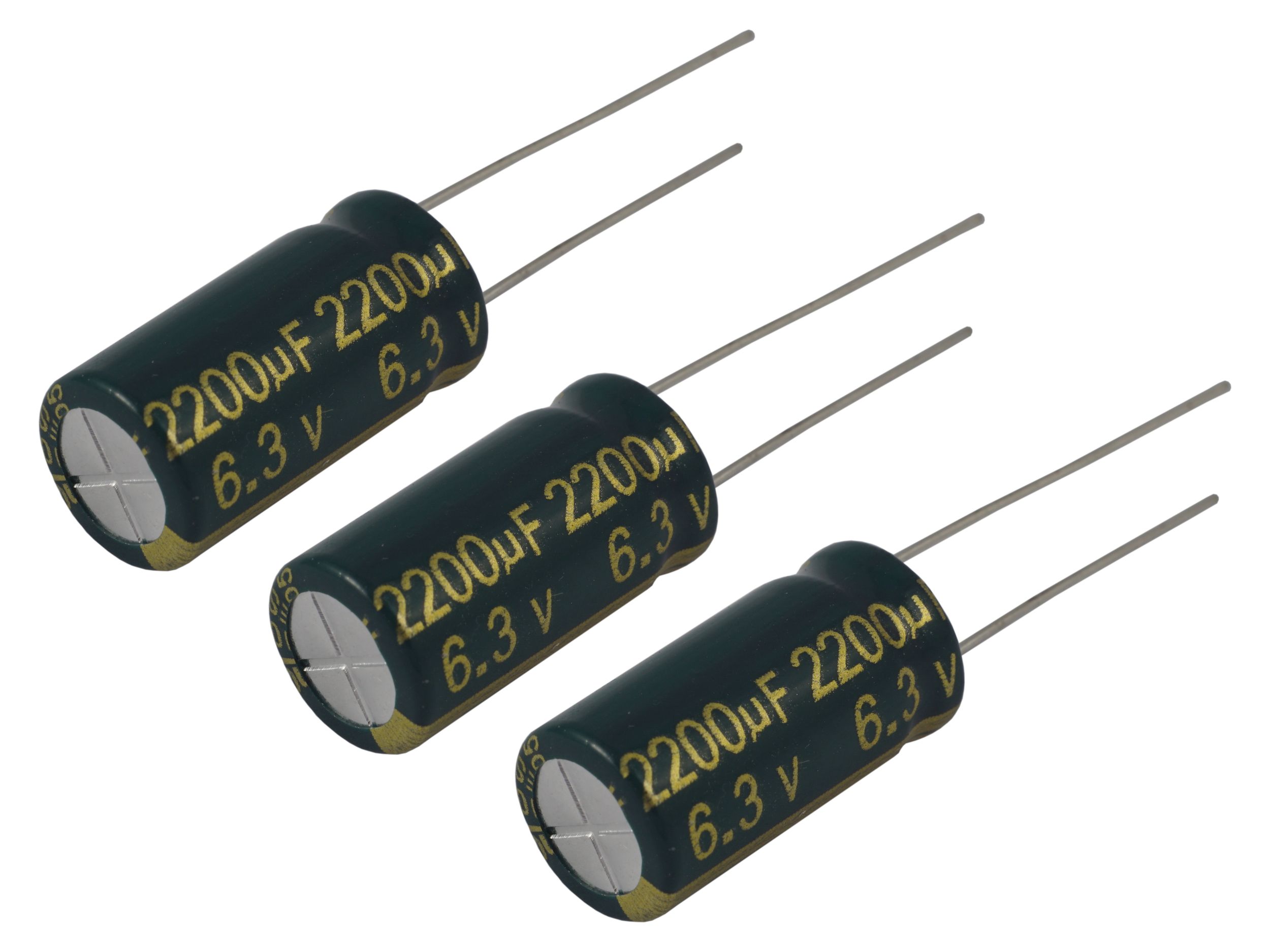 

Kondensator 2200uF 6.3V Low Esr - [3szt]