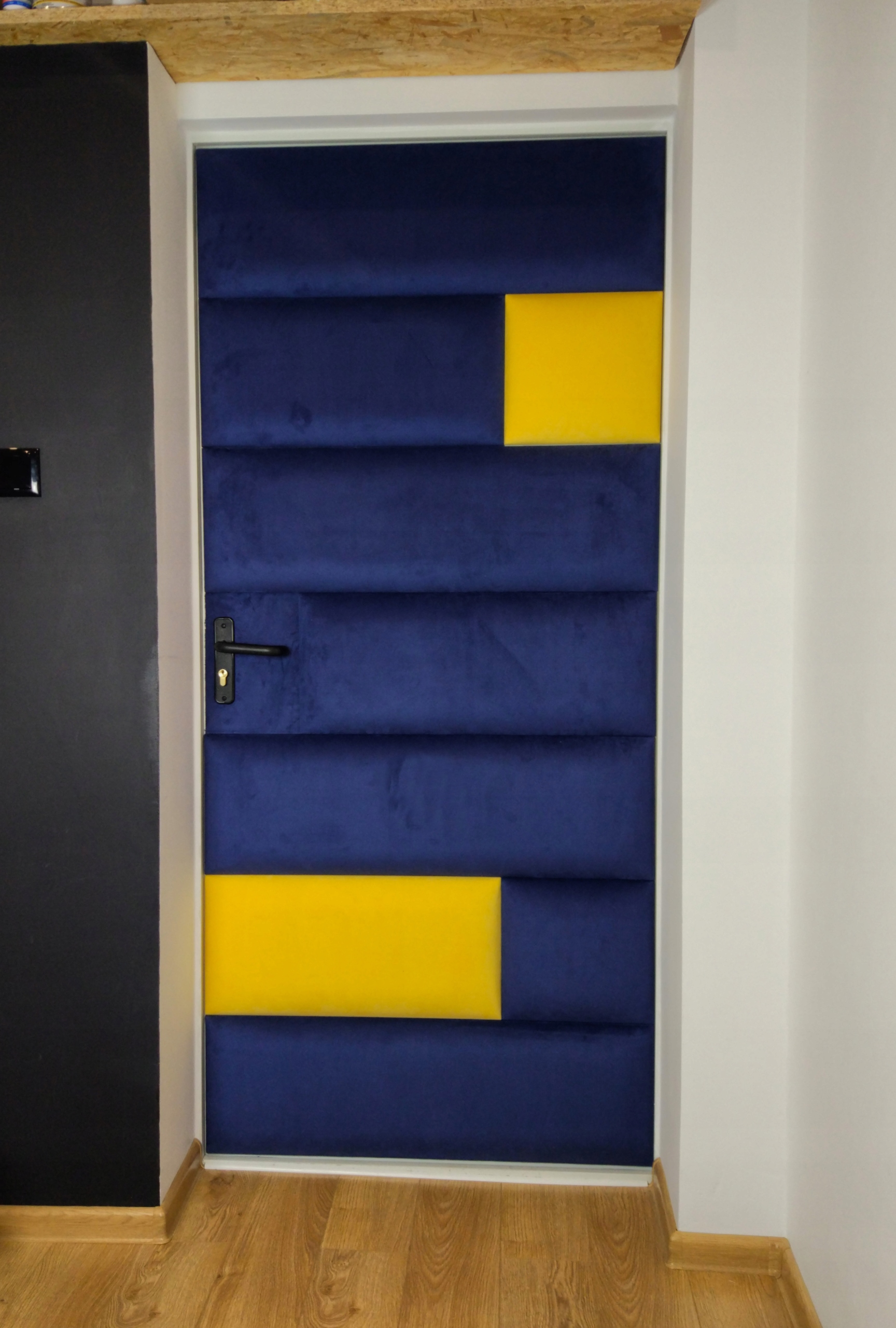 Panele tapicerowane 30x30 ścienne siedzisko wnęka Cechy dodatkowe gładki