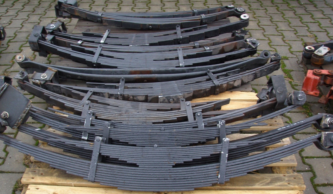 Принцип работы рессор при преодолении неровностей