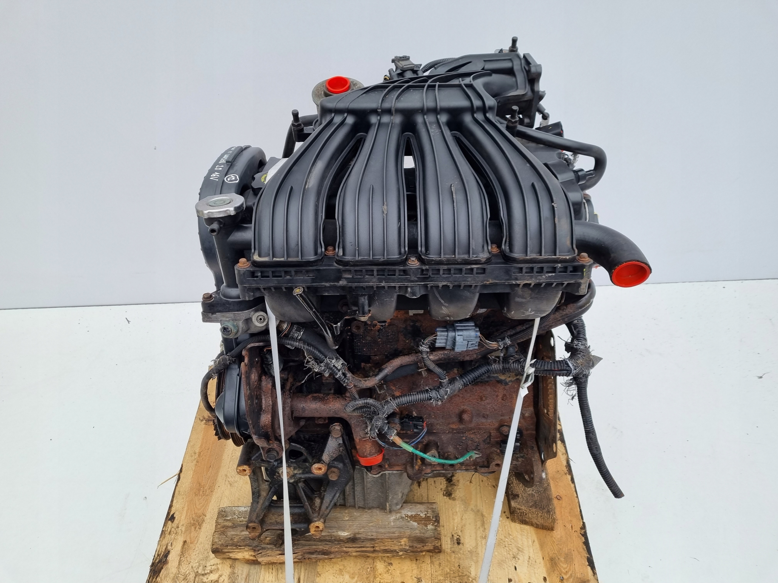 4. 4. Крайслер пт крузер двигатель. Chrysler pt cruiser акб. Двигатель пт крузер 2.