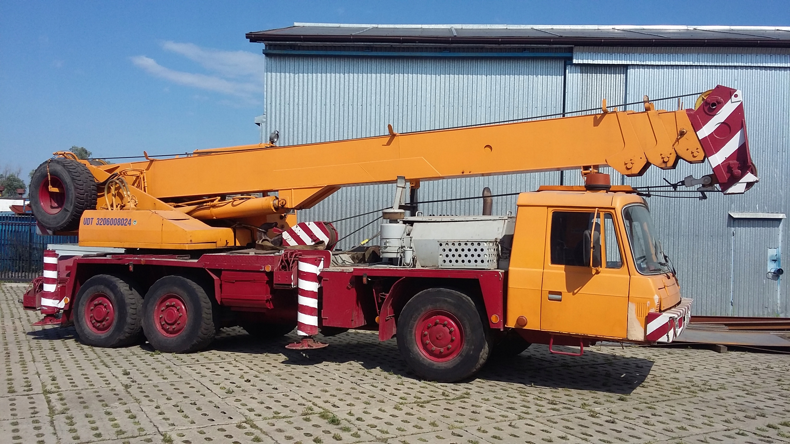 Татра ad28. Tatra 815 автокран. Ад 28. Ад 28. Ад 28.