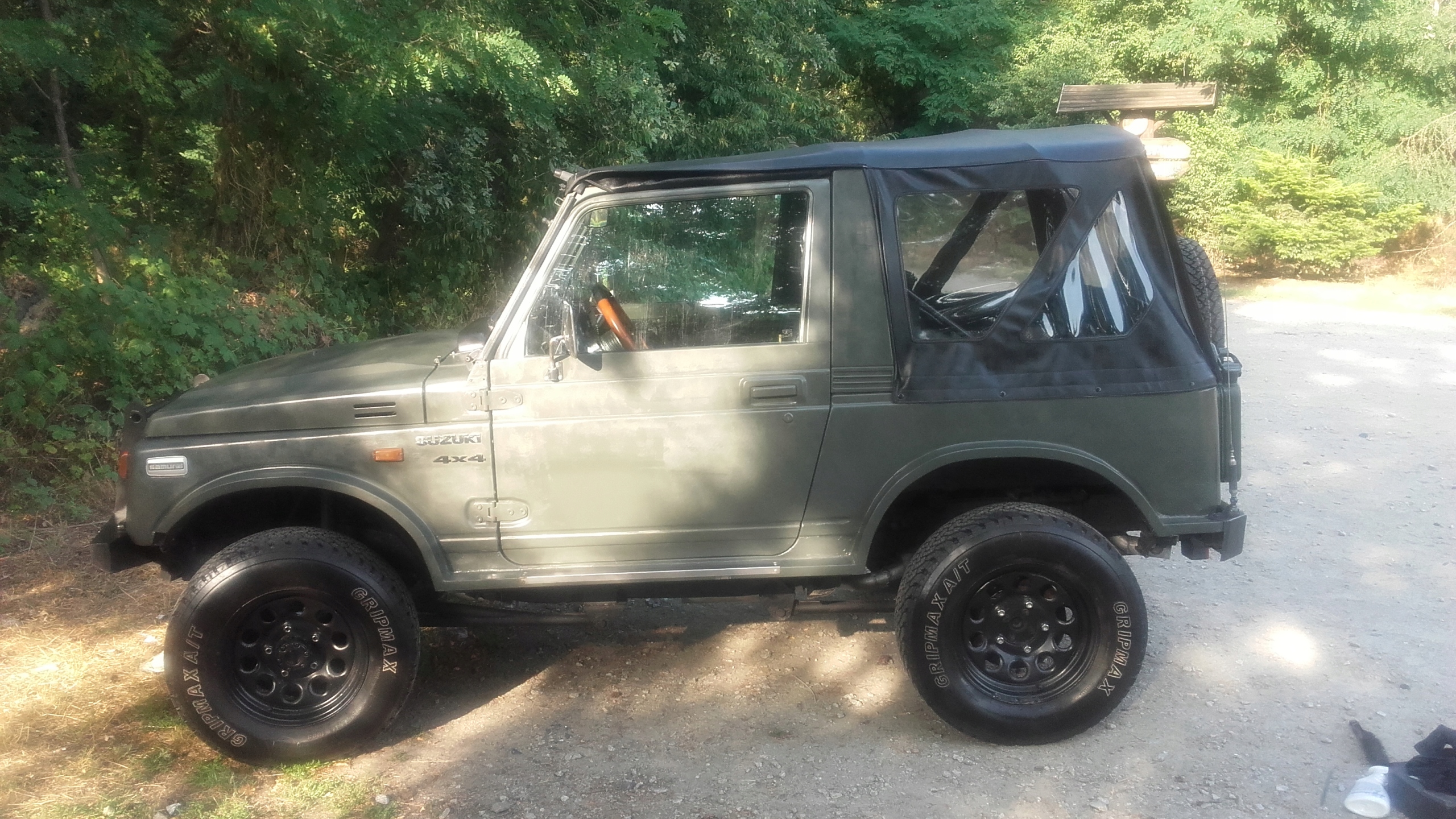 SUZUKI SAMURAI samochód terenowy cabrio 1.6 8323535948