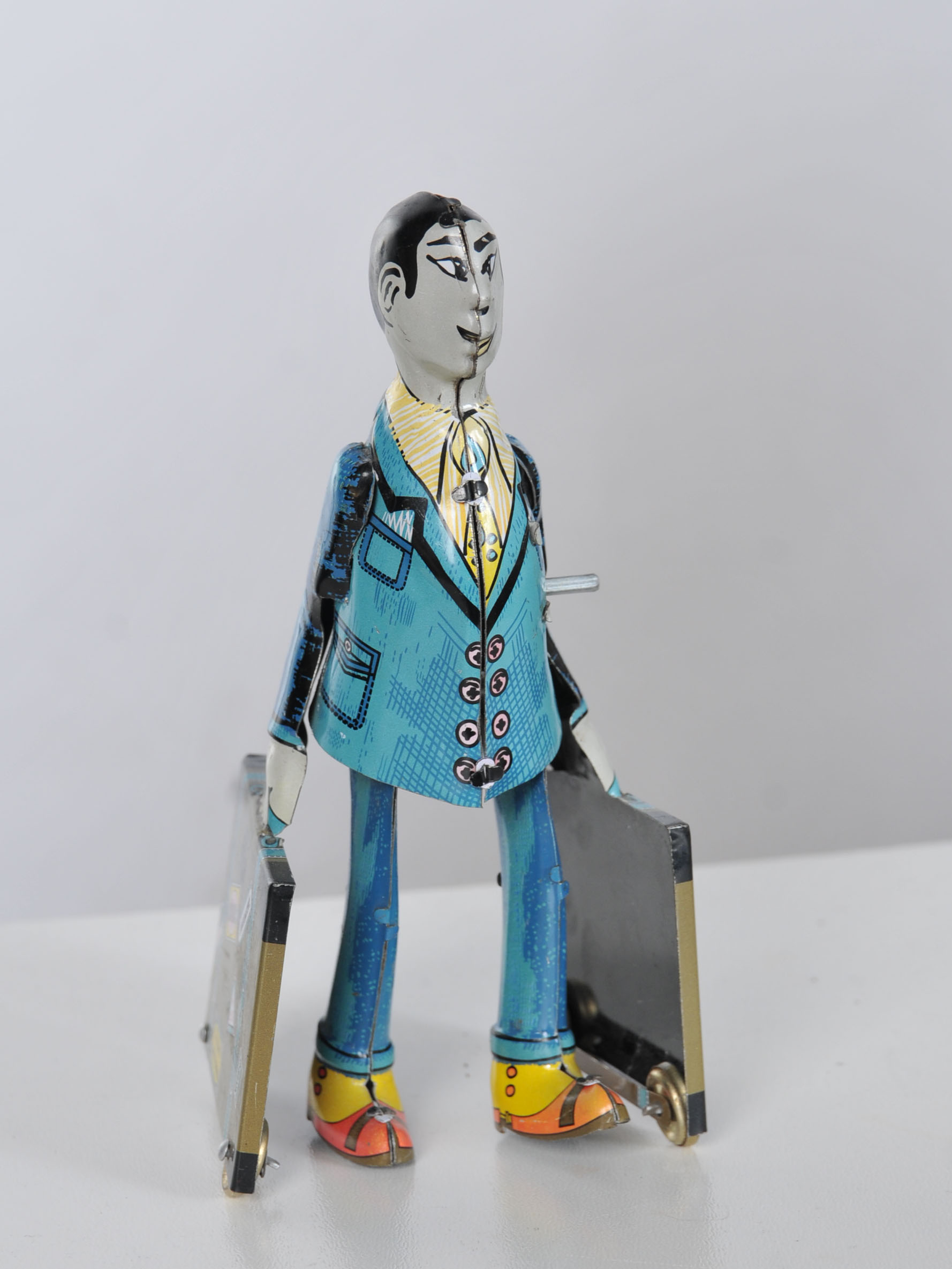 Człowiek Z Walizkami Nakręcana Zabawka Tin Toy