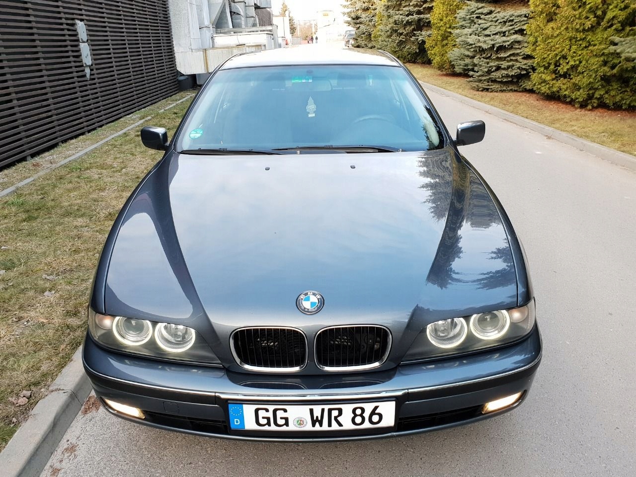 BMW E39 523i 170KM 2.5 benzynamanual 2000r