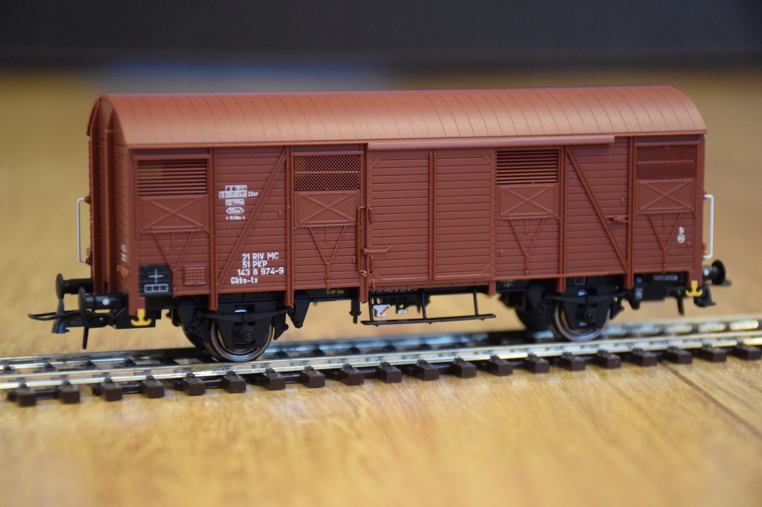 RIVAROSSI Furgone F 1286 CIWL4両 RIVAROSSI Furgone F 1286 CIWL4両 - メルカリ