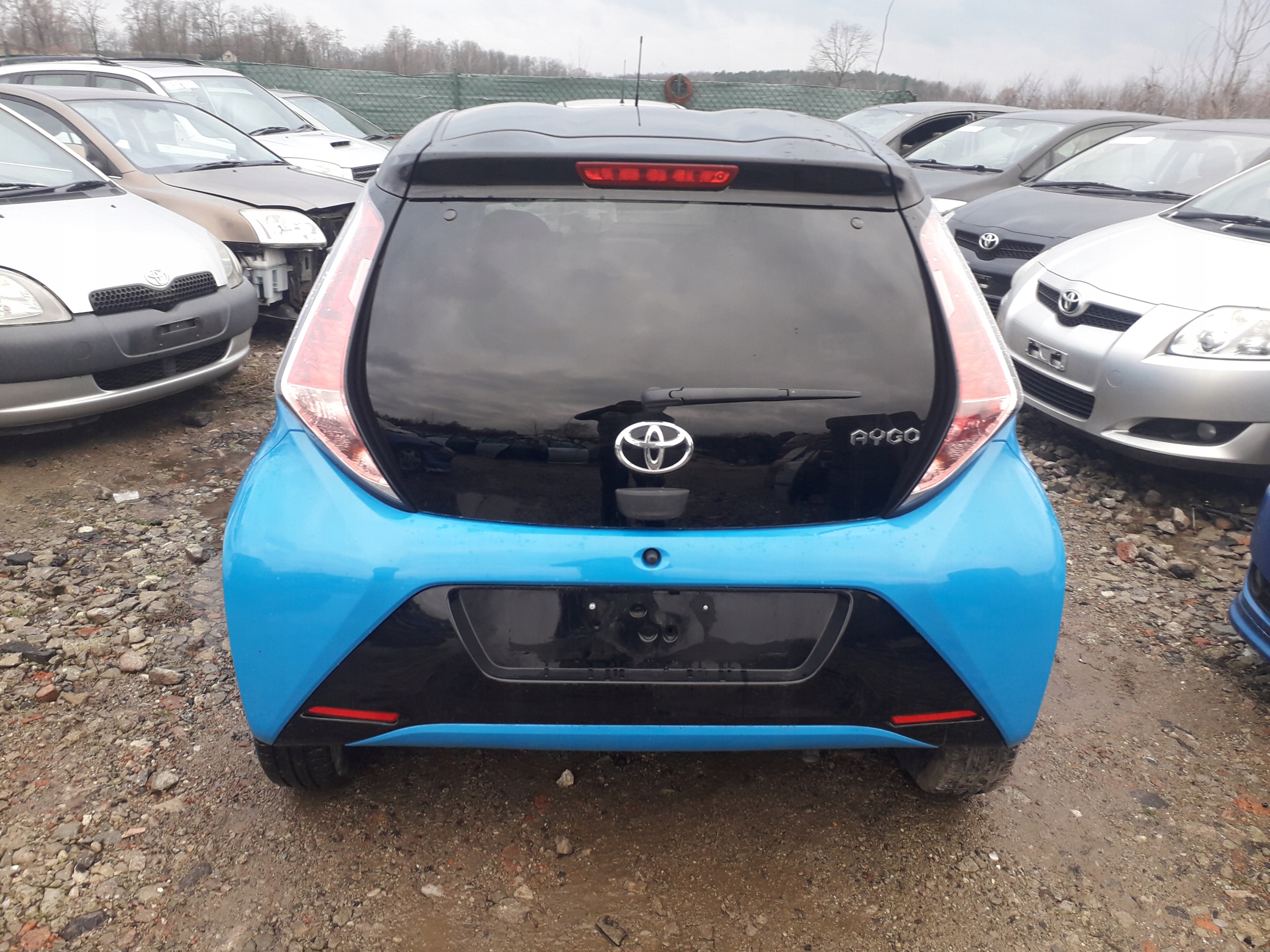 Toyota Aygo II xpla Tył zderzak pas dupa podłoga