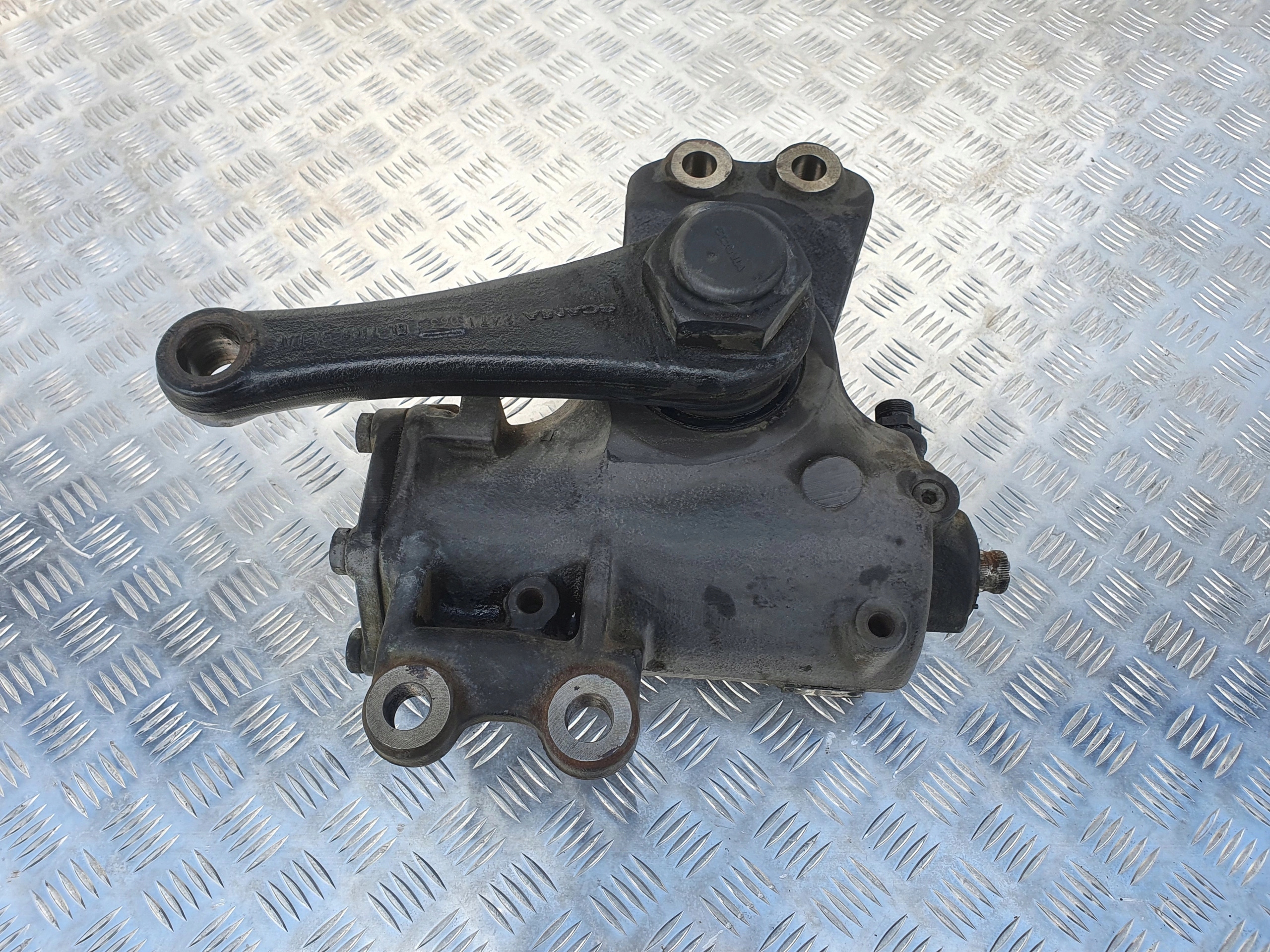 рулевой редуктор scania. рулевая рейка скания. рулевой редуктор scania 1353044. руль scania 124. рулевая колонка скания 5.