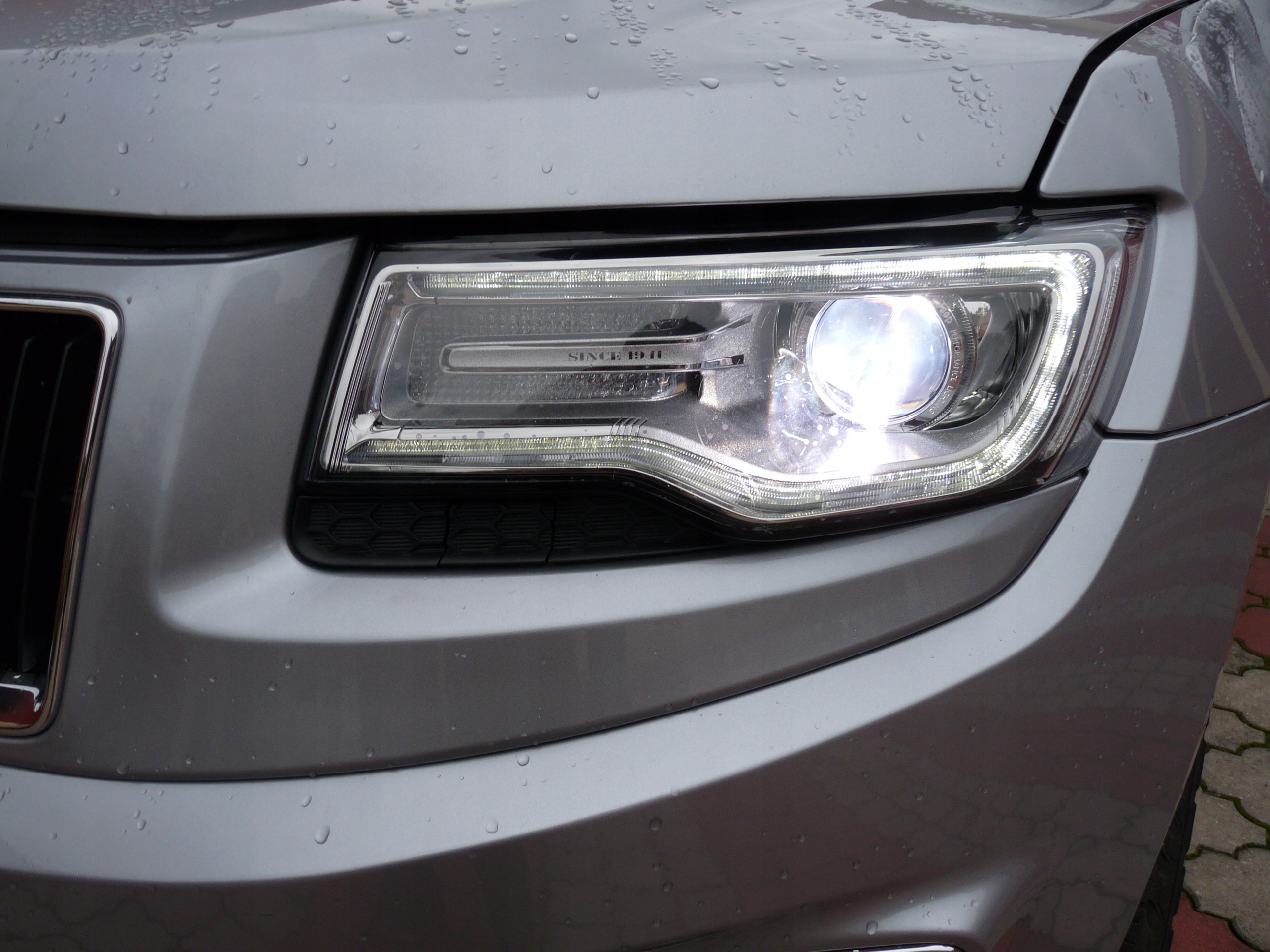 jeep grand cherokee wk2 Bi Xenon Led montaż 7508957131