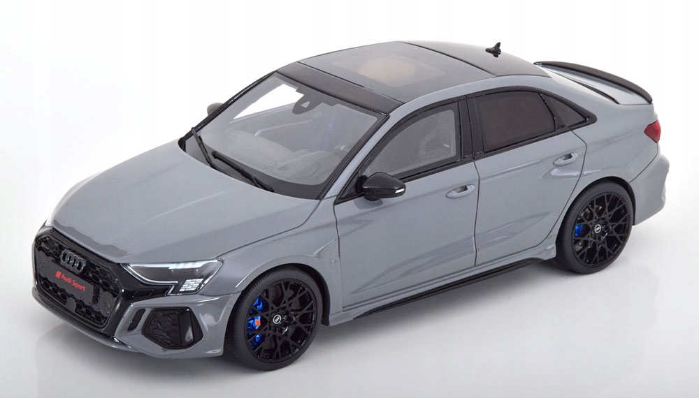 ⭐️限定特価⭐️アウディ　RS 3 Limousine 1/43 ナードグレー ⭐️限定特価⭐️アウディ RS 3 Limousine 1/43 ナードグレー
