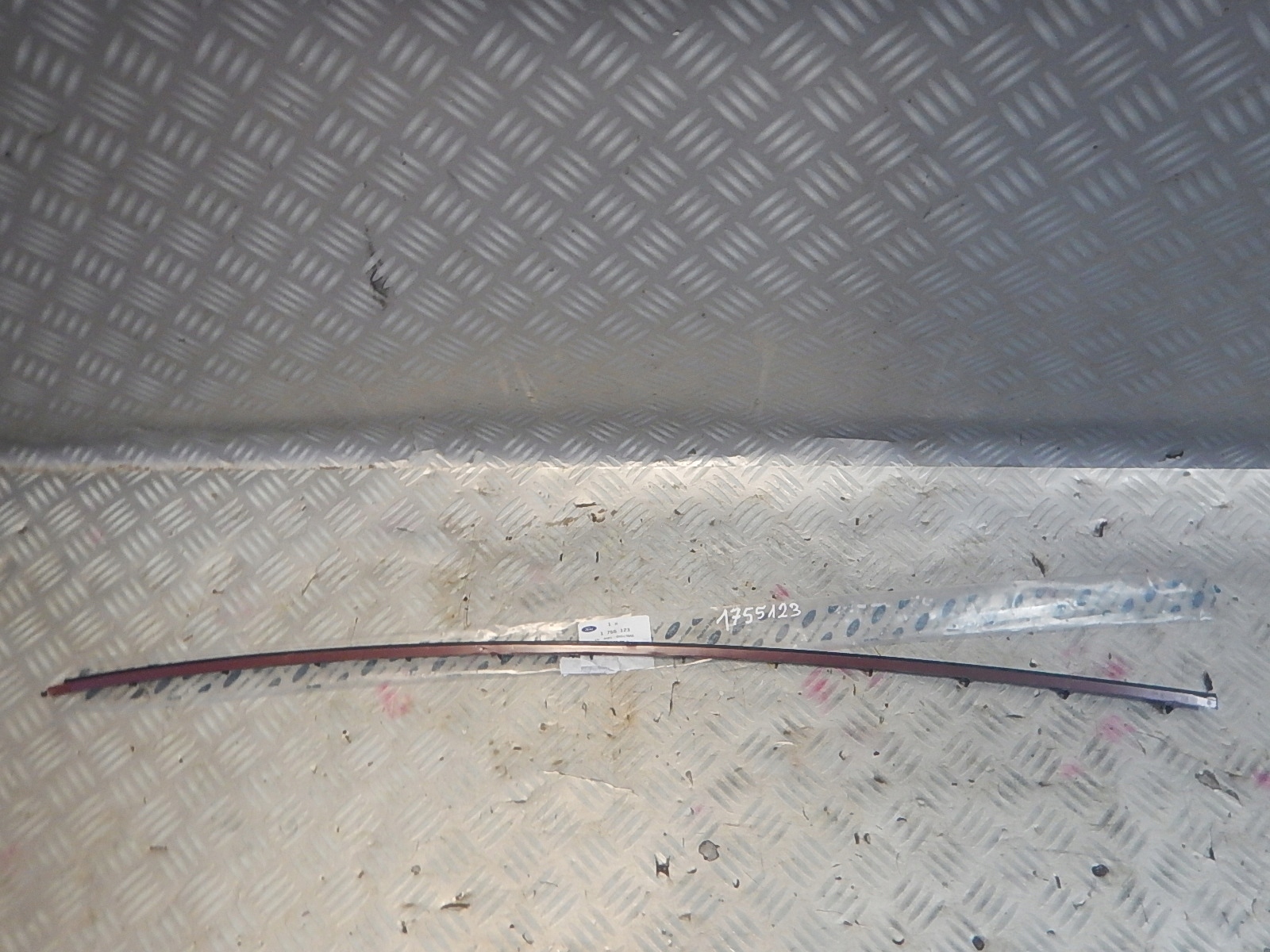 молдинг лобового стекла s max