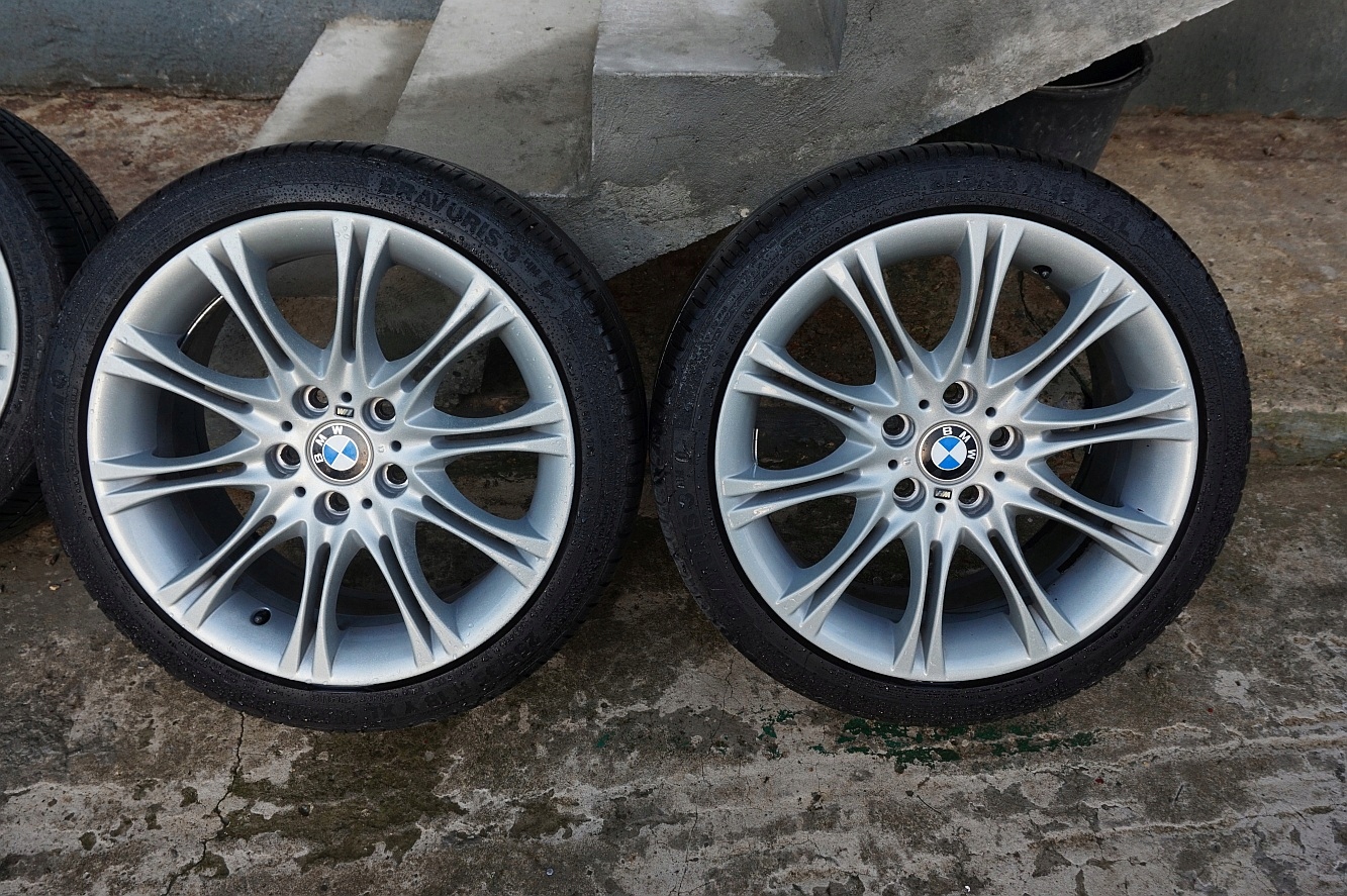 Alufelgi M-Pakiet R18 BMW E90 E60 + OPONY bdb stan - 7939164713 ...
