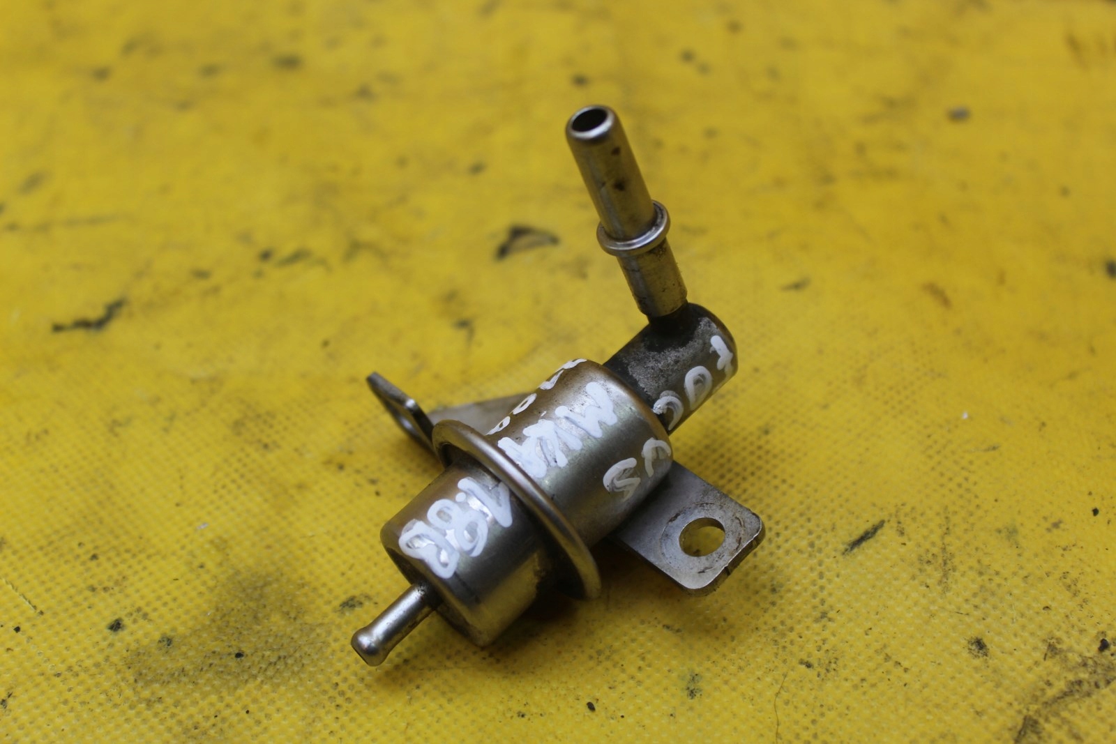 ругулятордавления топлива мондео 3. Ford 1 053 950 регулятор давления топлива. ругулятордавления топлива форд мондео 1,8. форд фокус 1 рдт. 8 артикул.