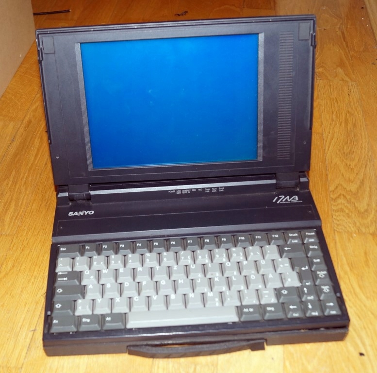 パーソナルコンピュータ【SANYO】 s Room - 国内パソコンの歴史 - SANYO