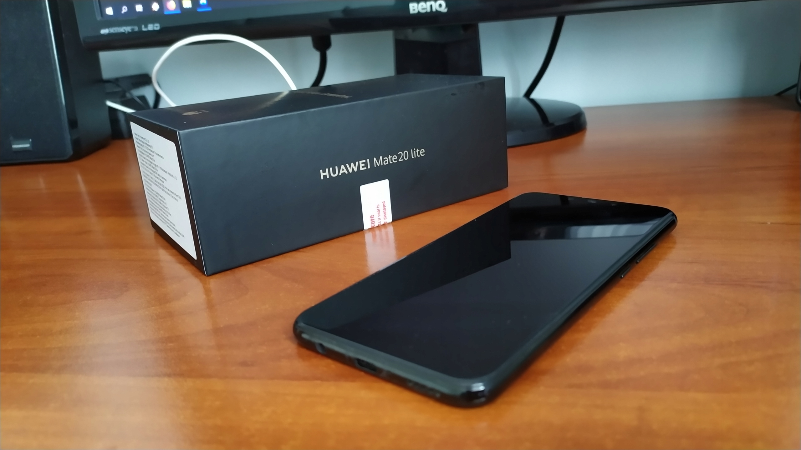 Huawei Mate 20 Lite 4/64| GW 23mc |Idealny komplet