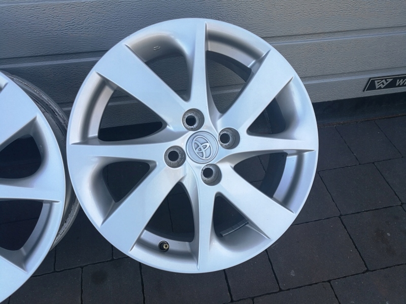 Alufelgi 16" Toyota Yaris III Corolla 7570666568