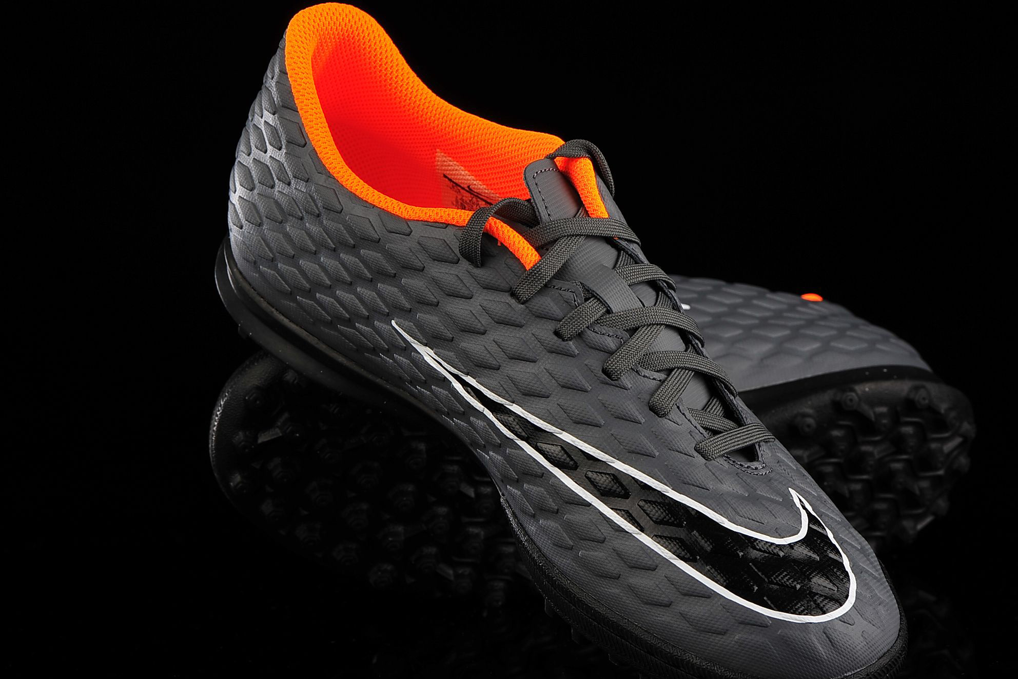 nike hypervenom phantom tf
