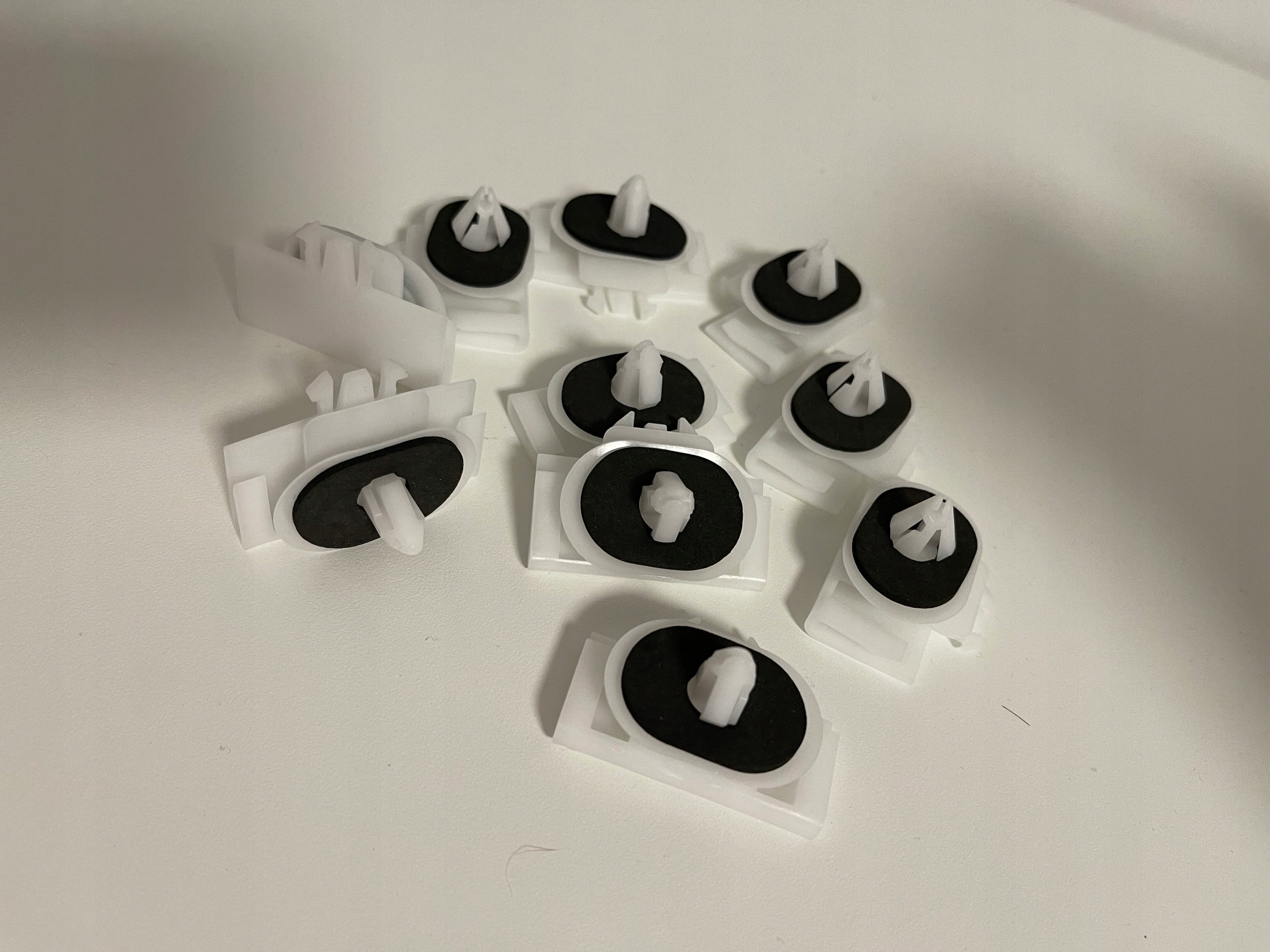 Сеат клипса крепления порога. Клипсы порогов мерседес w211. Ford 5270438 клипса. Клипса порога e36. Клипса порога пассат б6.