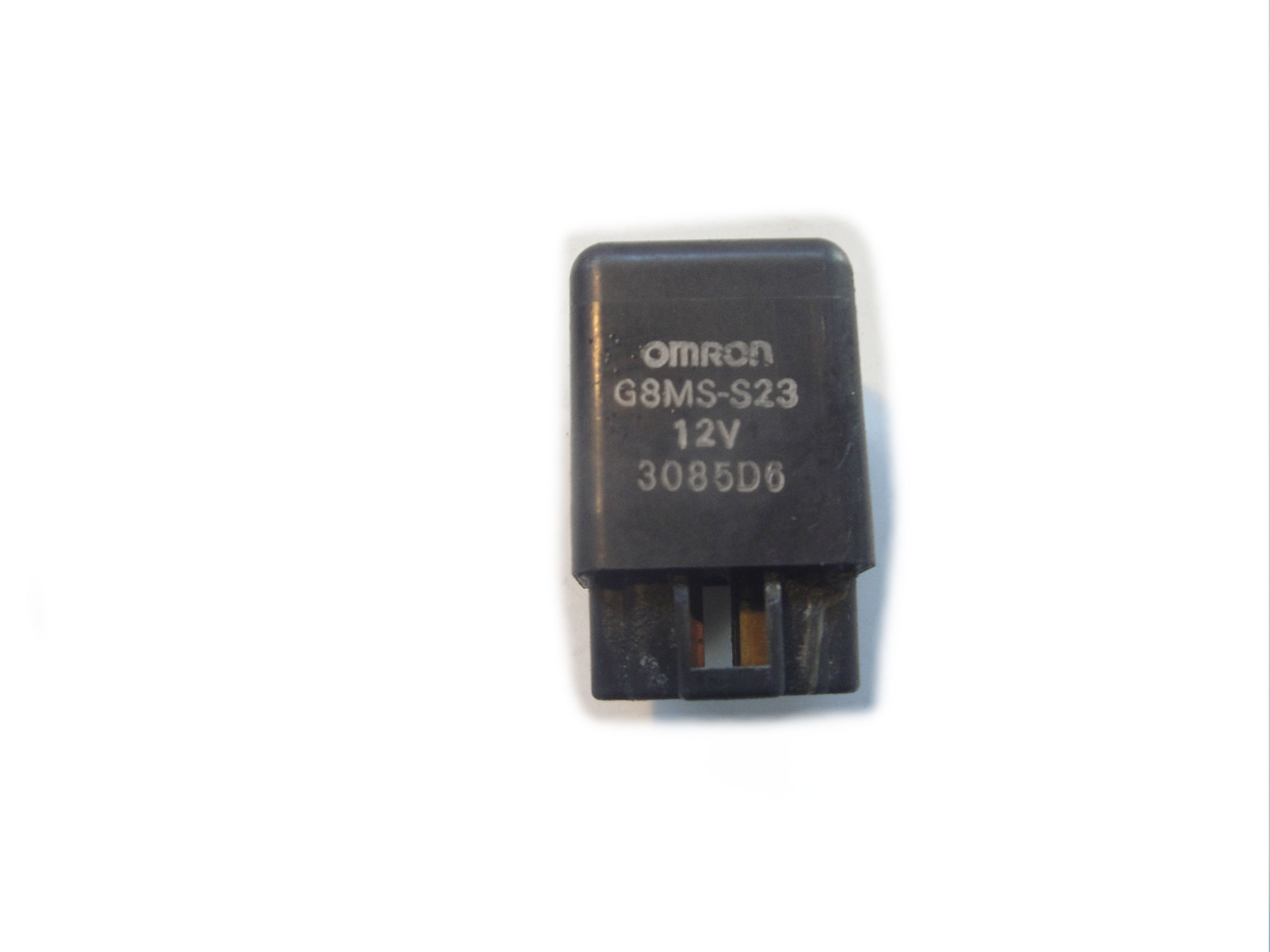 реле стартера сузуки 400 rf. Suzuki реле. коммутатор искры suzuki rf 400. реле зарядки suzuki bandit 400. фишка реле зарядки для сузуки gsr 600.