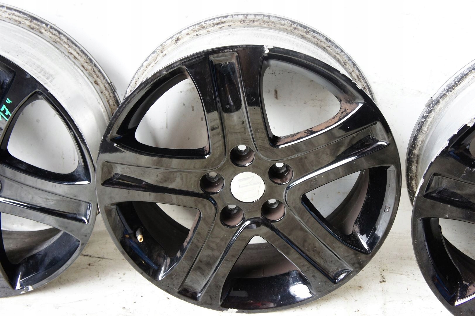 SUZUKI GRAND VITARA FELGI ALUMINIOWE 17'' ET45