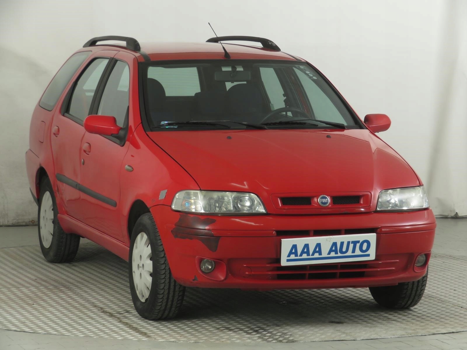 Ряд автомобилей Fiat Palio